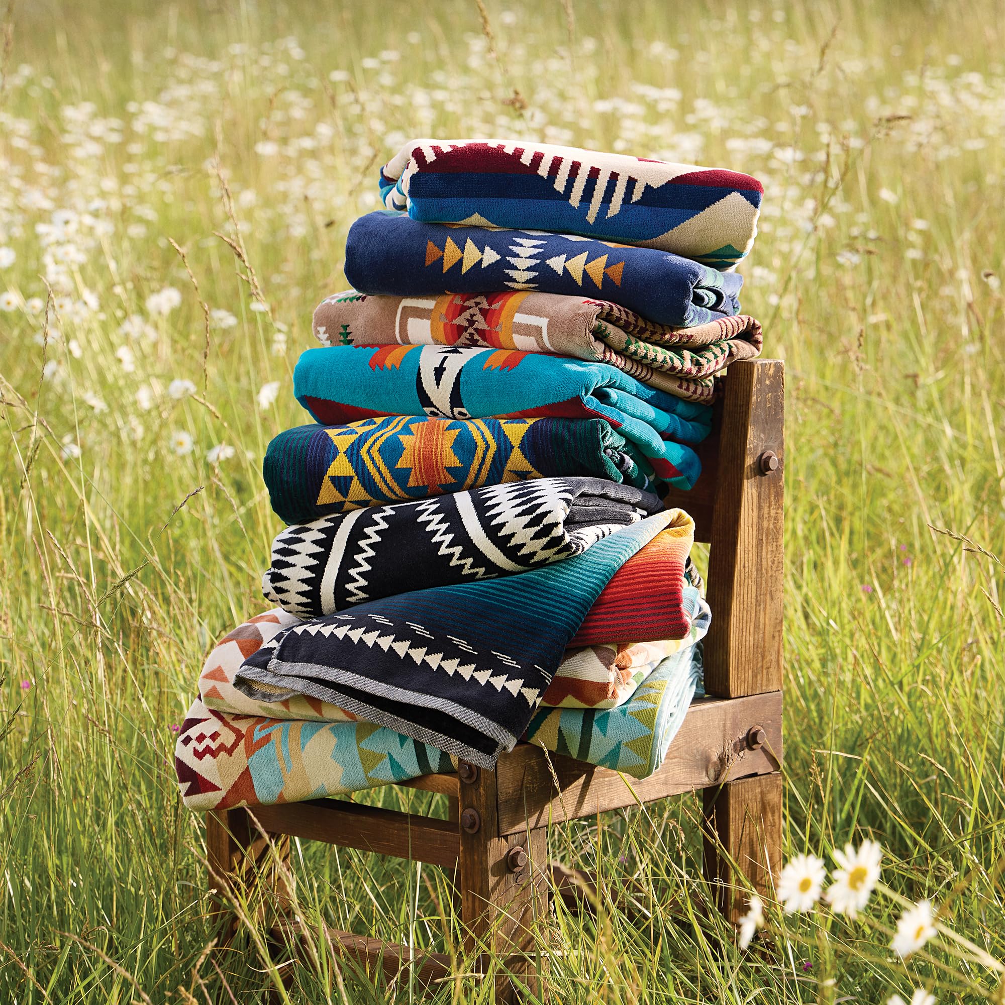 Pendleton Oversized Jacquard Spa Towels, 40 x 70 inches Bath Towels, 100% Cotton, Soft and Quick Dry for the Beach, Hot Tub, Pool - Highland Peak Aqua
