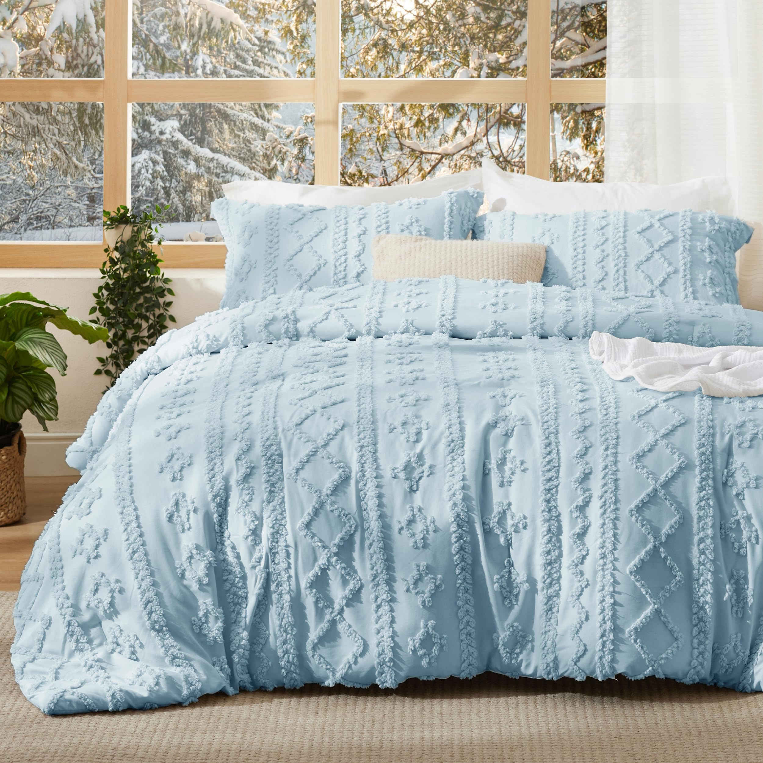 Bedsure Tufted Boho Comforter Set Twin Size - Beige Boho Bed Set, GentleSoft™ 2 Pieces Farmhouse-Style Embroidery Bedding, Gifts for Woman, Soft Jacquard Kids' Twin Comforter for All Seasons