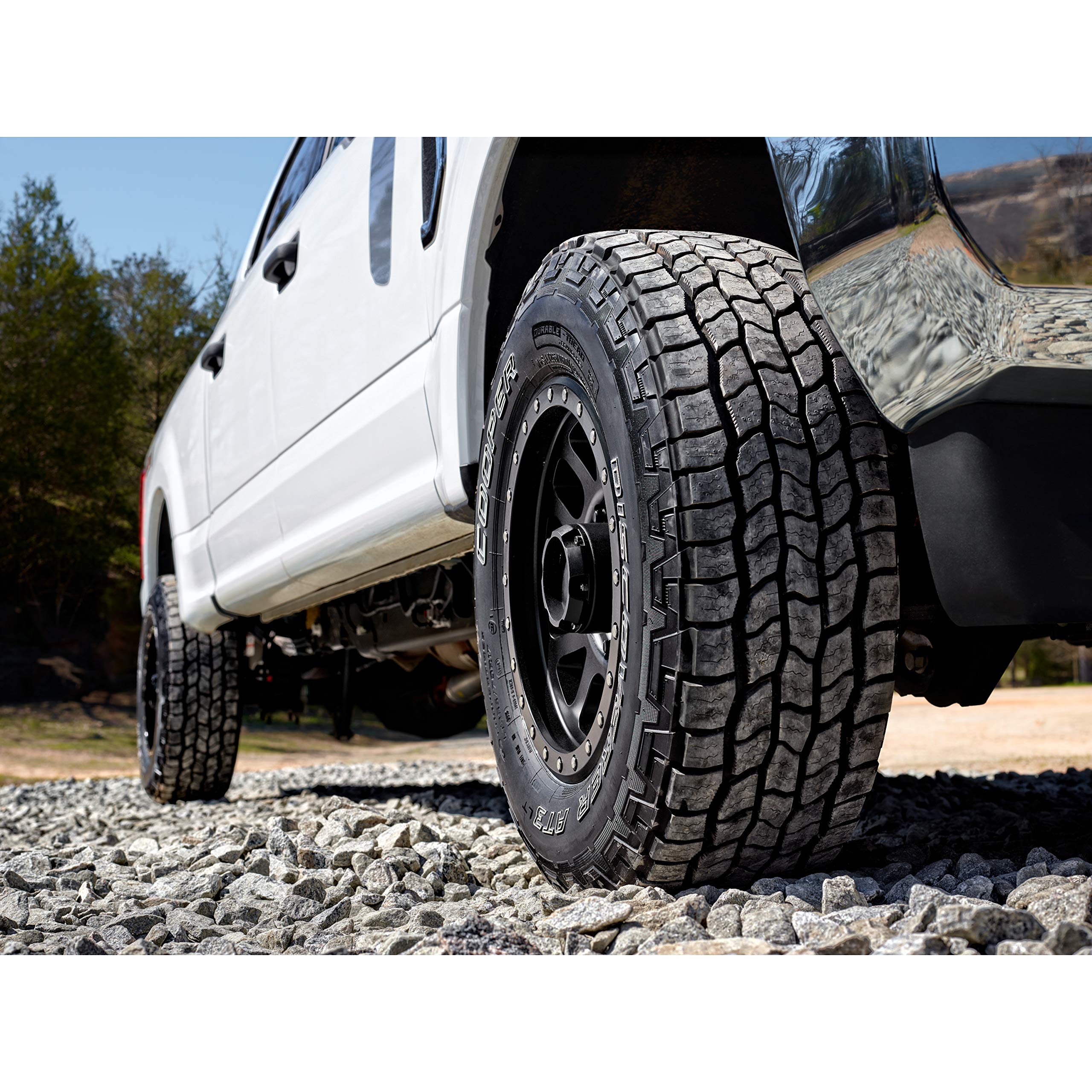 Cooper Discoverer AT3 XLT All-Season 32X11.50R15LT 113R Tire