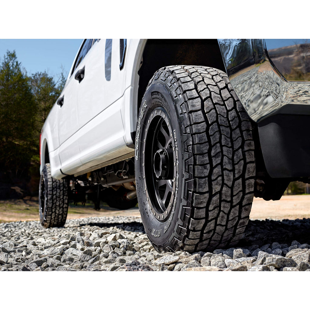 Cooper Discoverer AT3 XLT All-Season 32X11.50R15LT 113R Tire