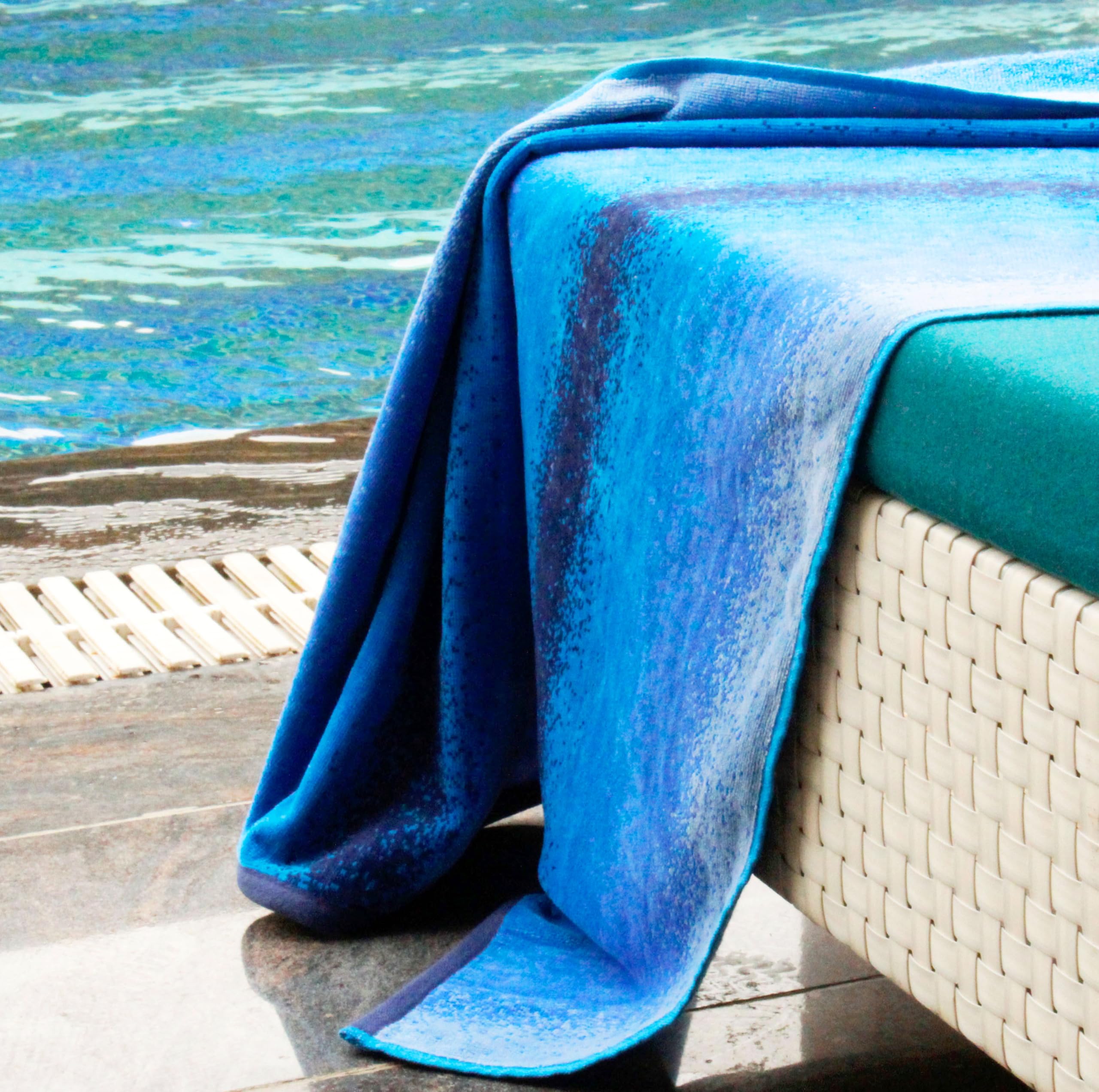 COTTON CRAFT Ombre Stripe Extra Wide Beach Towel for Two - 58x68 - Pure Cotton - Double Woven Jacquard Thick Plush Super Soft Luxurious Velour Pile - Pool Picnic Bath - 450 GSM - Blue