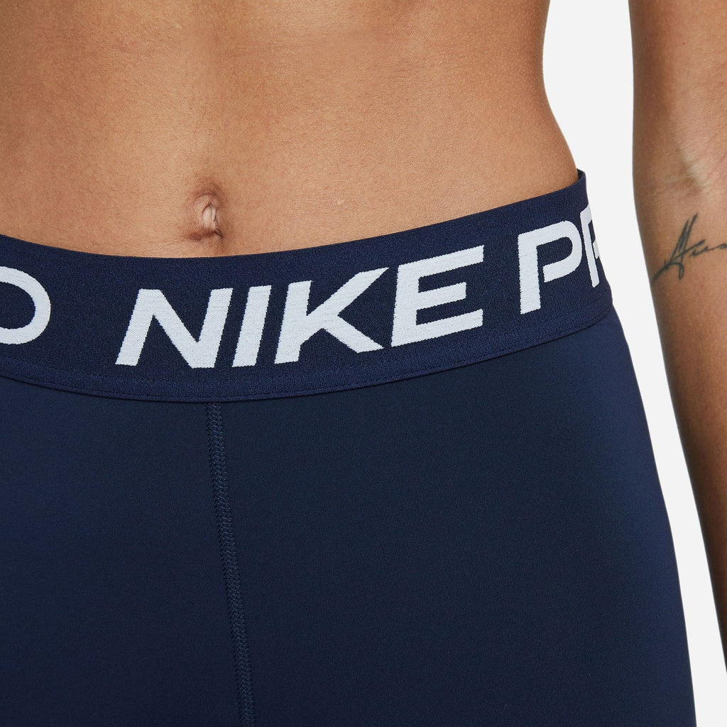 Nike Womens Flat