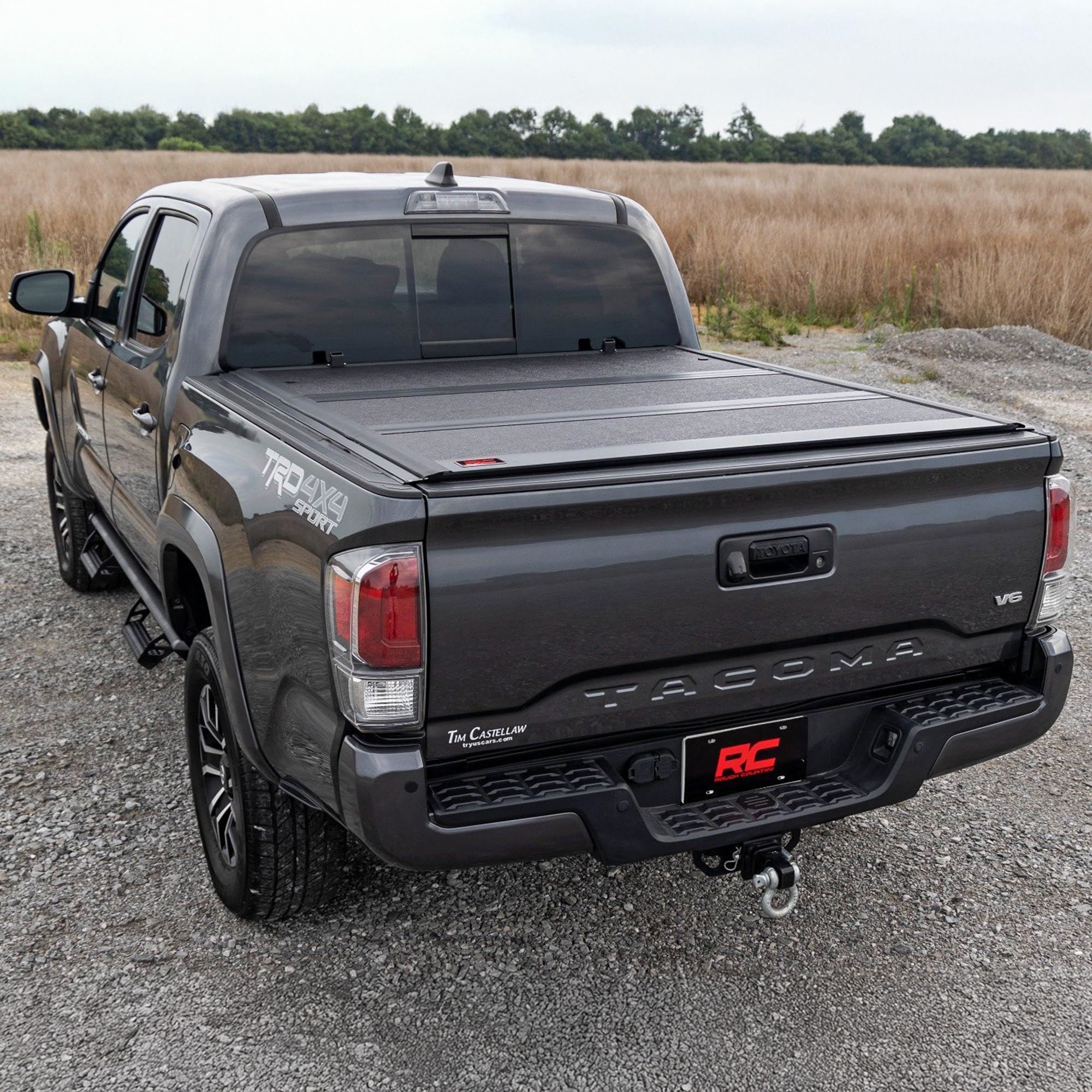 Rough Country Hard Tri-Fold Tonneau Cover for Toyota Tacoma (2016–2023) - Low-Profile Aluminum Truck Bed Cover, Fits 5' Bed (60.5")
