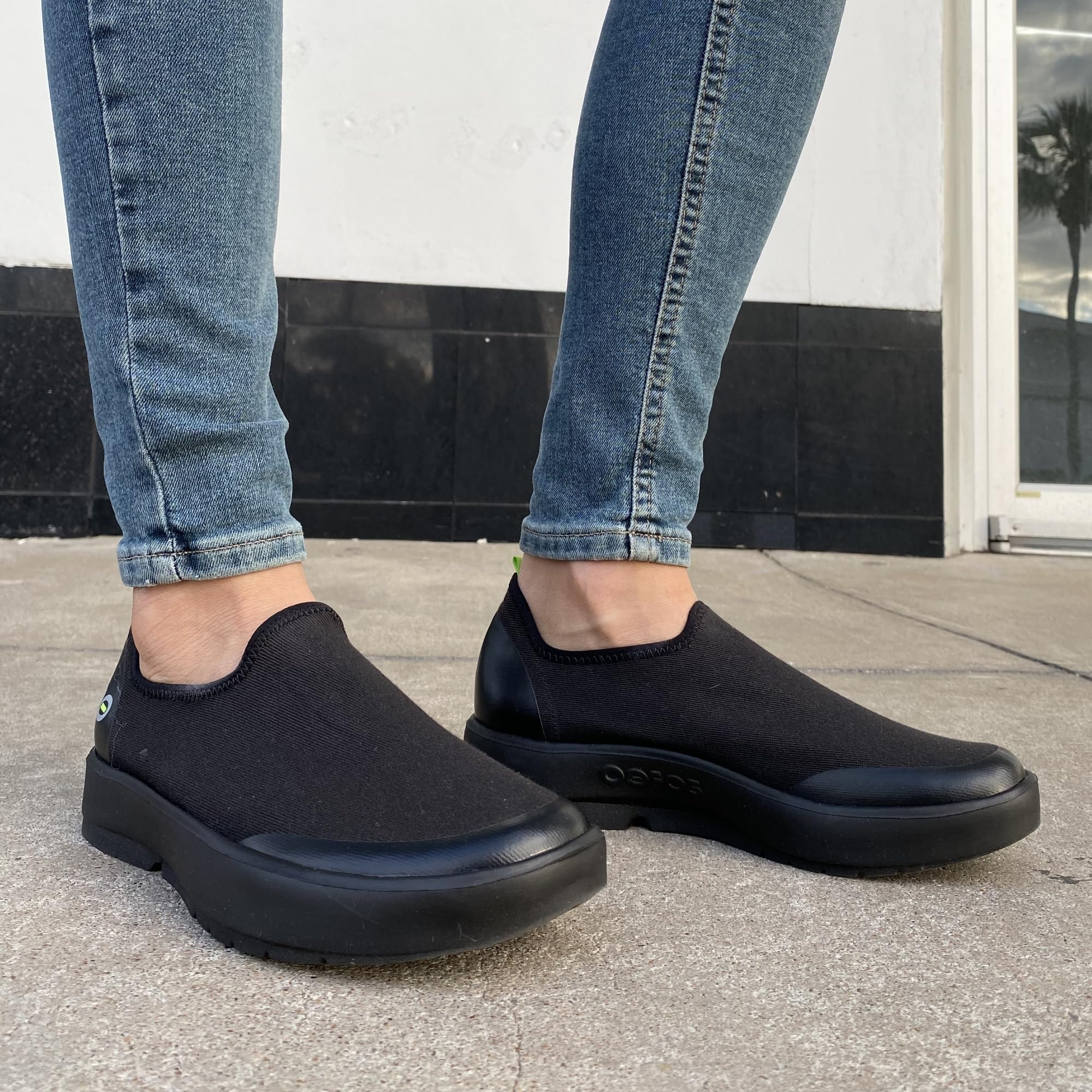 OOFOS Womens Women's Oomg Sport Shoe
