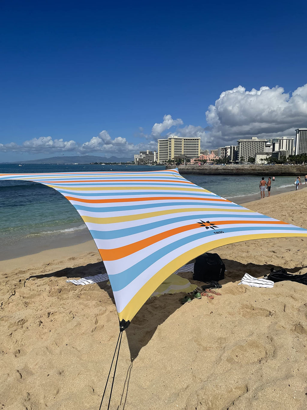 Neso Grande Portable Beach Tent Sun Shelter - Lightweight Beach Shade Canopy - Easy Setup for Family Outings - Patented Reinforced Corners - UPF 50+ Sun Protection - 7ft Tall, 9 x 9ft