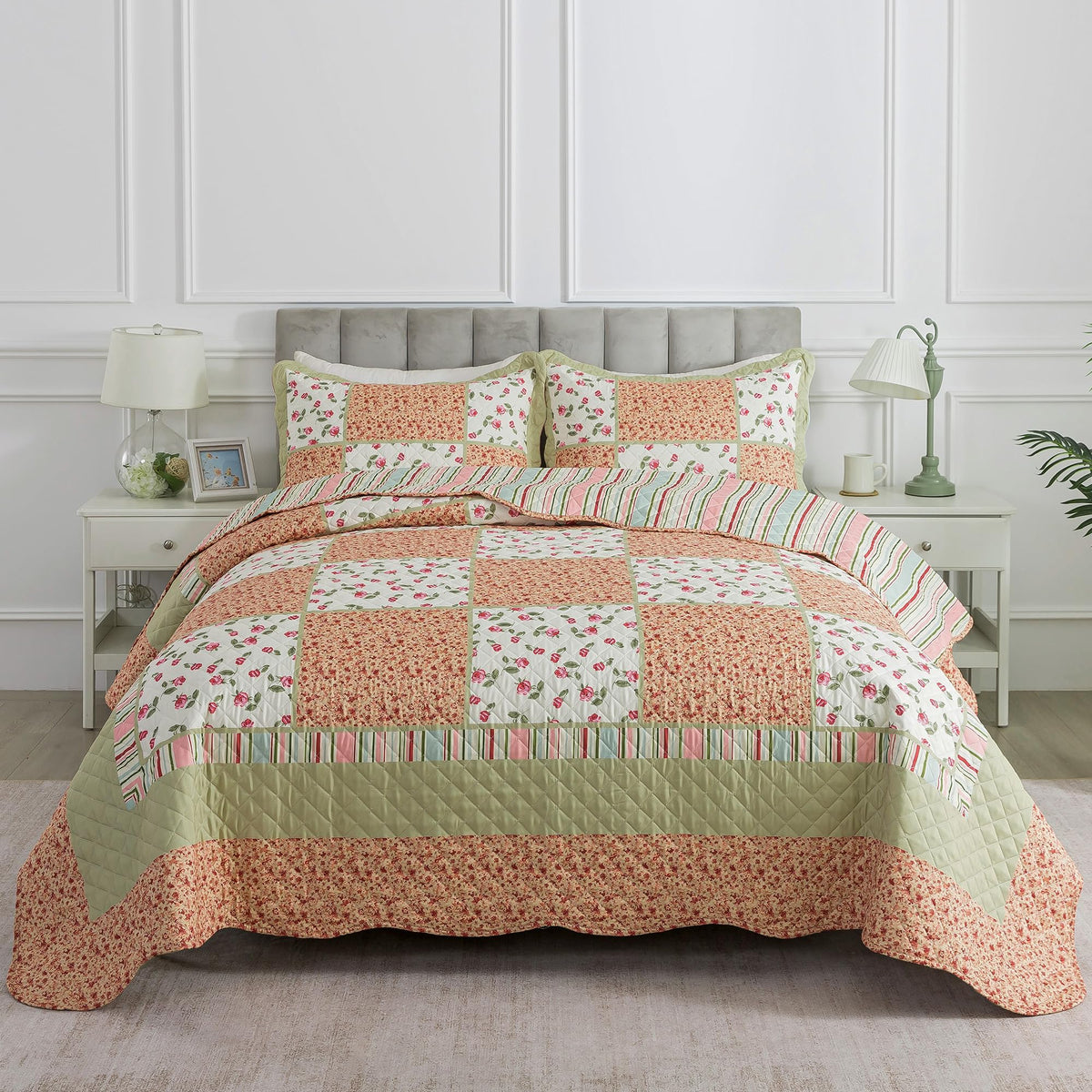 HoneiLife Quilt Sets Twin Size - 2 Piece Microfiber Quilts Reversible Bedspreads Patchwork Coverlets Floral Bedding Set All Season Quilts with Blue and White Porcelain Pattern