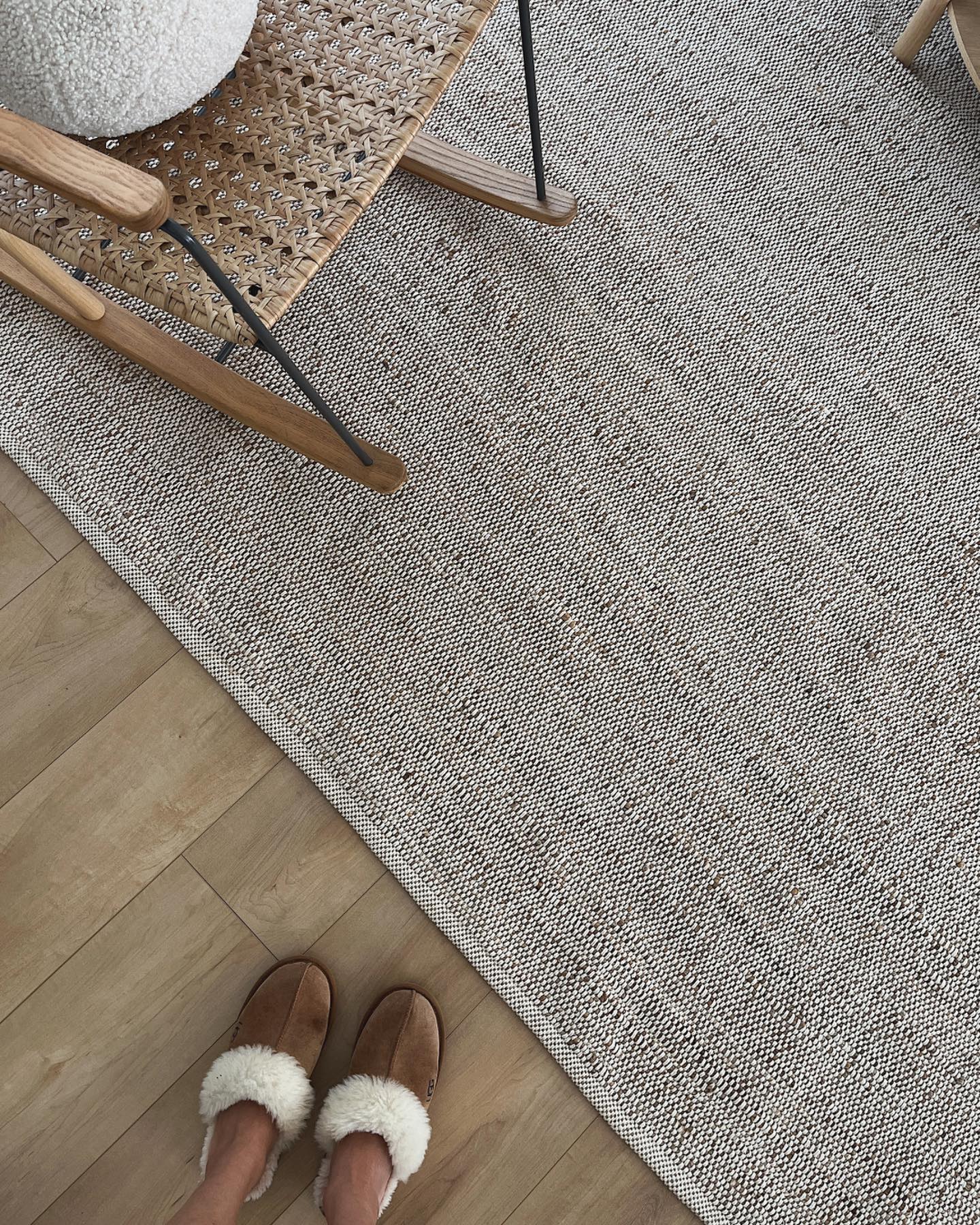 FRELISH DECOR Handwoven Jute Cotton Area Rug- Natural Yarn- Contemporary Farmhouse Decor- Rustic Nautical Rugs for Bedroom Living Room/Entryway Doormat (2'x3')