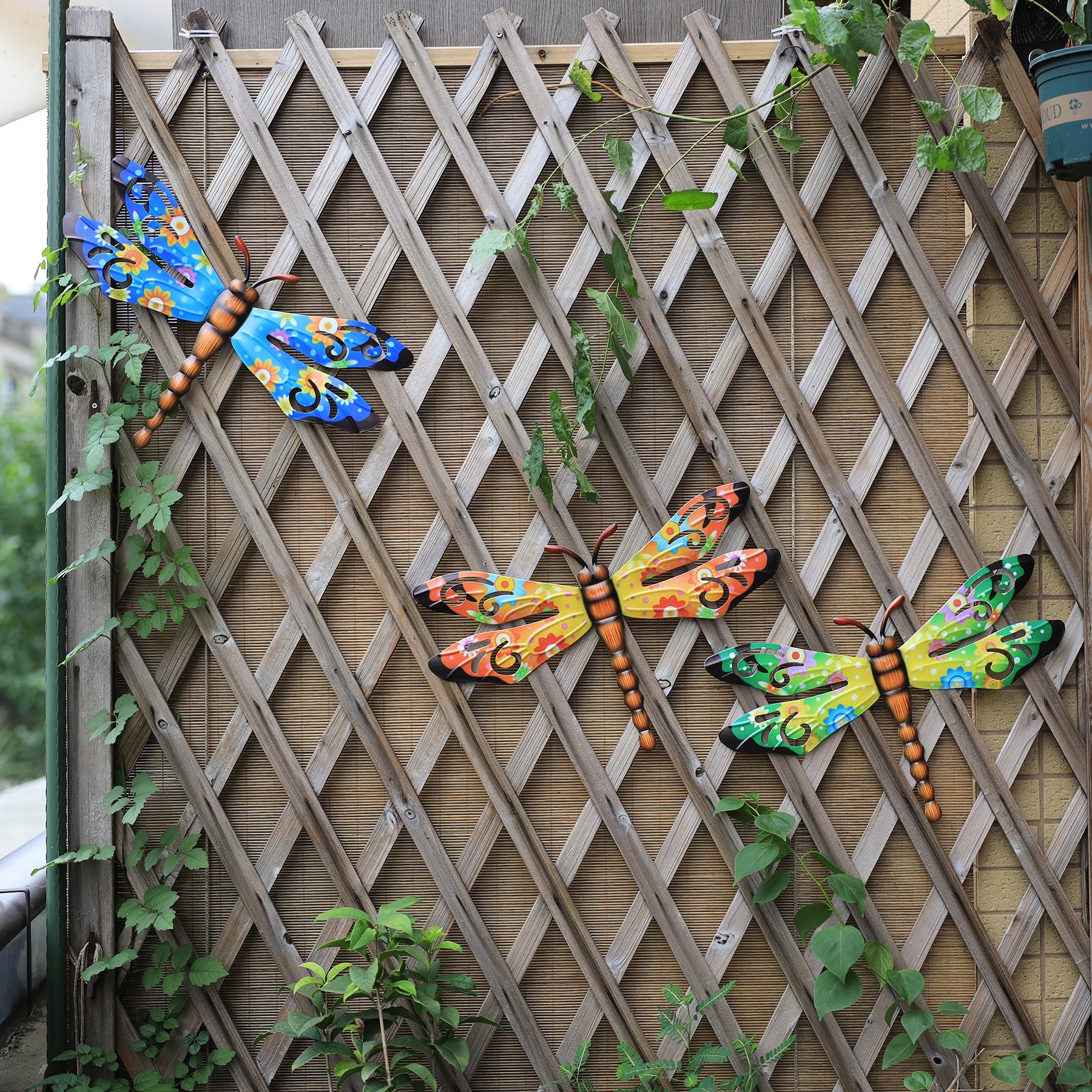 Metal Dragonfly Outdoor Wall Decor,Patio Fenxce Wall Art,Hanging Decorations for Living Room,Bedroom,3 Pack
