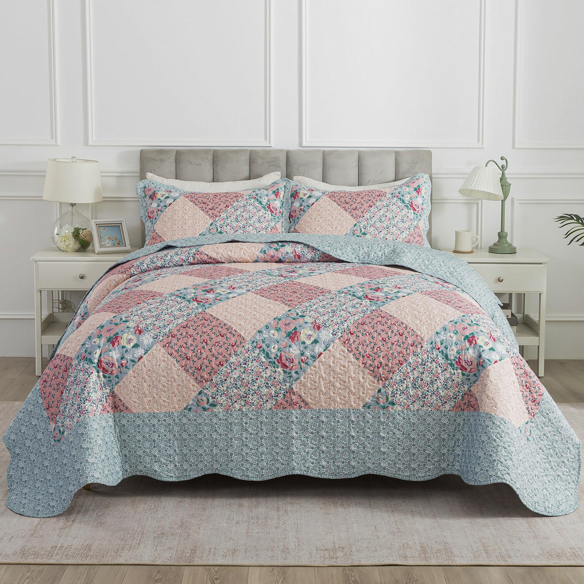 HoneiLife Quilt Sets Twin Size - 2 Piece Microfiber Quilts Reversible Bedspreads Patchwork Coverlets Floral Bedding Set All Season Quilts with Blue and White Porcelain Pattern