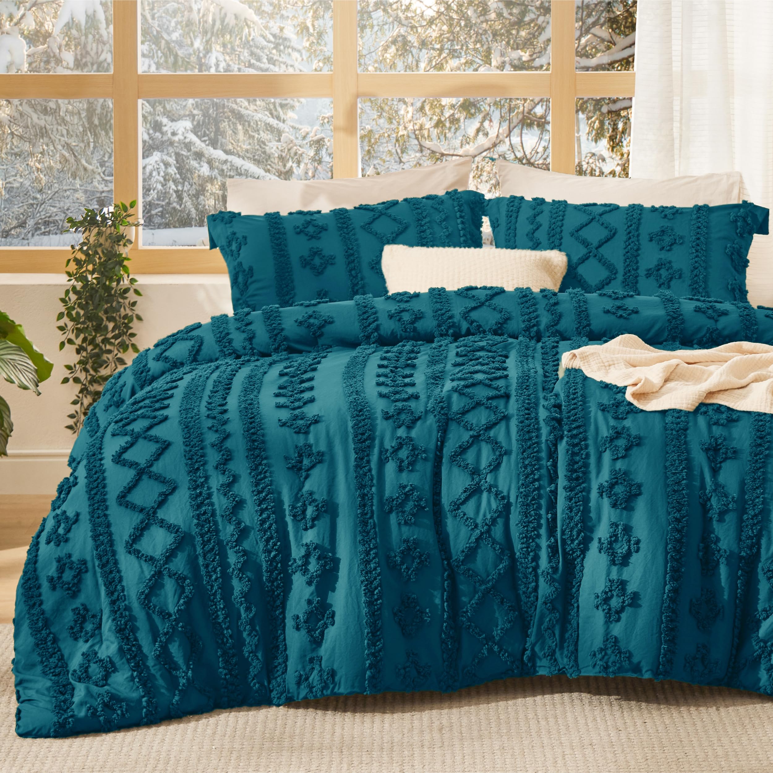 Bedsure Tufted Boho Comforter Set Twin Size - Beige Boho Bed Set, GentleSoft™ 2 Pieces Farmhouse-Style Embroidery Bedding, Gifts for Woman, Soft Jacquard Kids' Twin Comforter for All Seasons