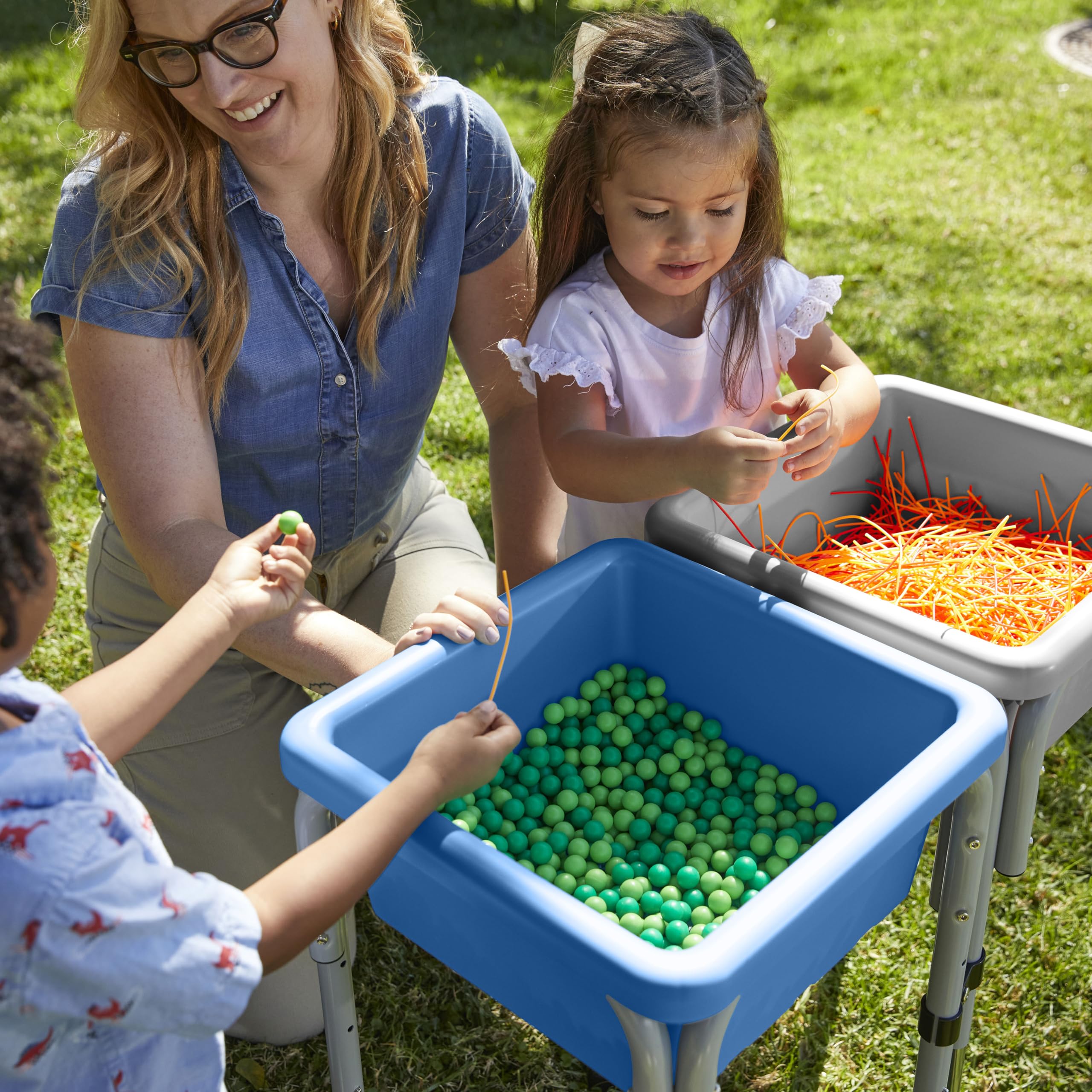 ECR4Kids 2-Station Sand and Water Adjustable Play Table, Sensory Bins, Blue/Red