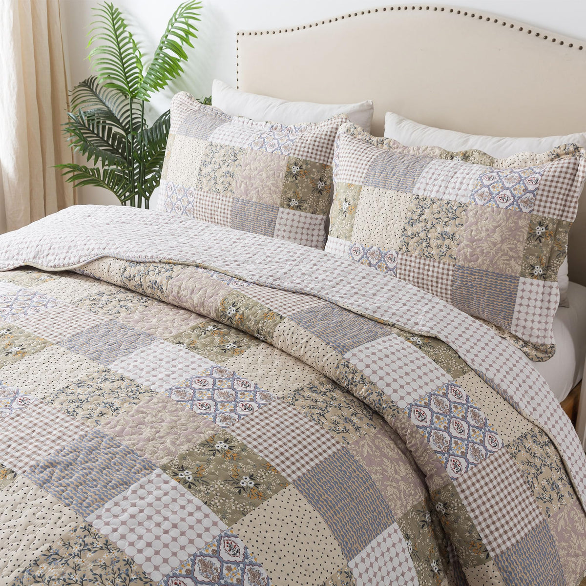 HoneiLife Quilt Sets Twin Size - 2 Piece Microfiber Quilts Reversible Bedspreads Patchwork Coverlets Floral Bedding Set All Season Quilts with Blue and White Porcelain Pattern