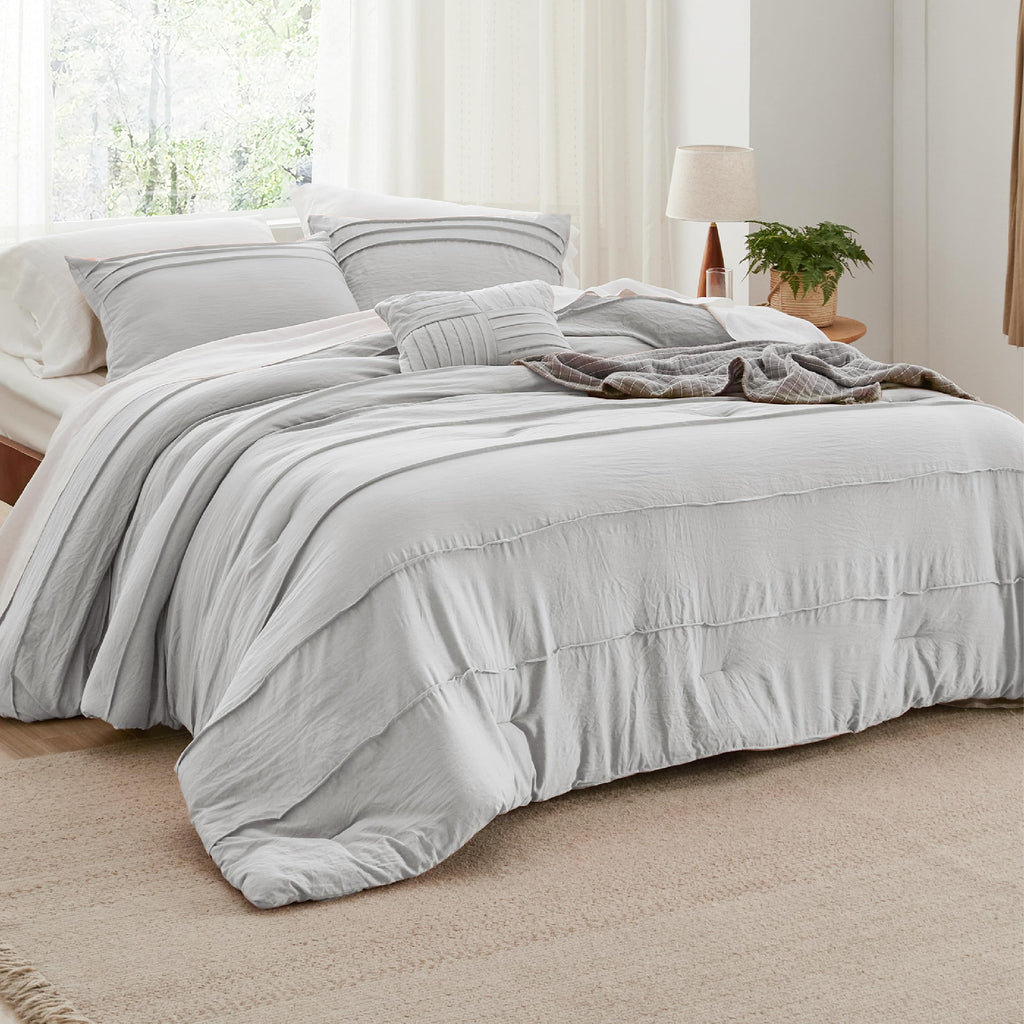 Bedsure Twin Comforter Set - 3 Pieces Pinch Pleat Bed Set, Beige Boho Bedding for All Season, 1 Soft Comforter, 1 Pillowcase, 1 Decorative Pillow