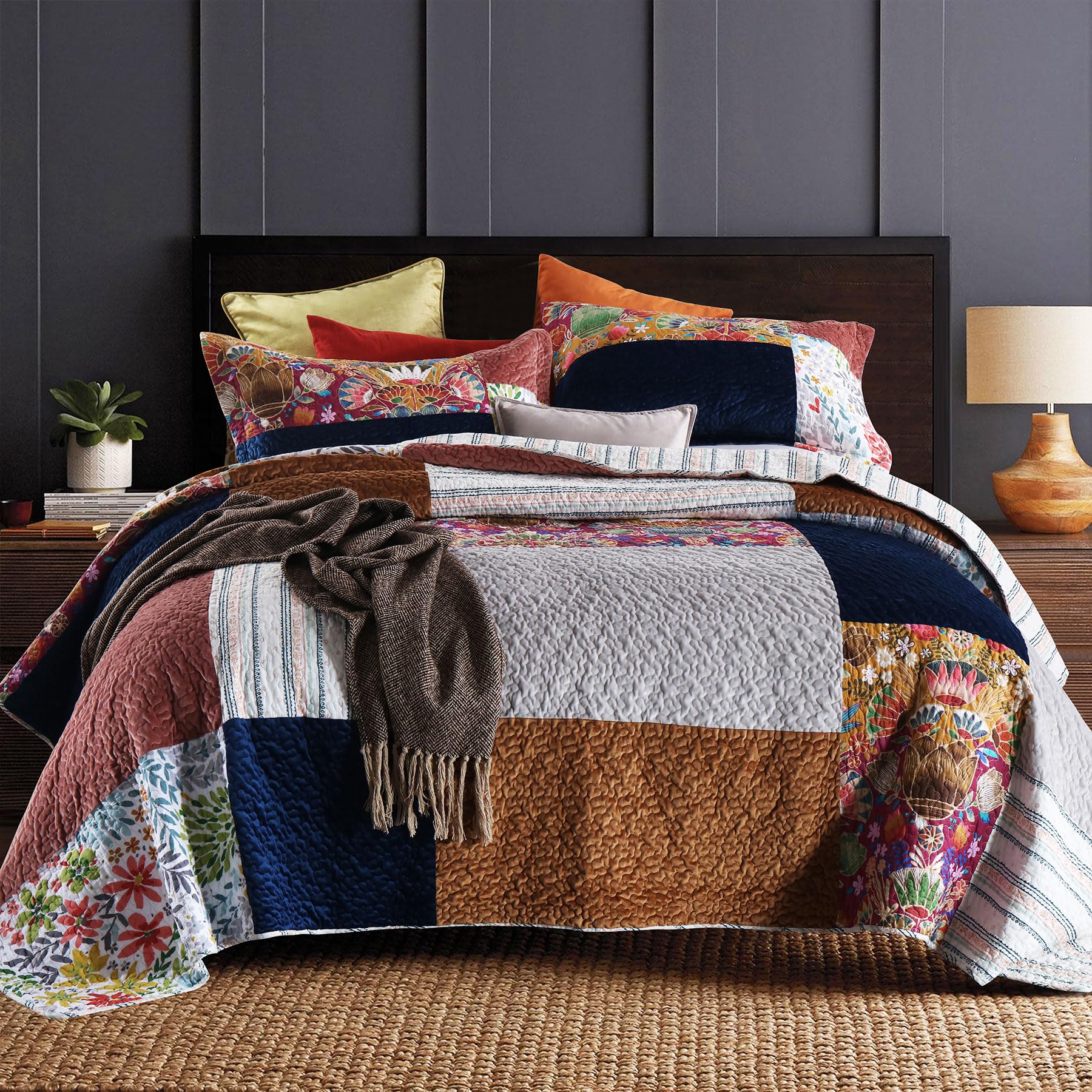 Secgo Twin Comforter Set for Bed - 100% Cotton Quilts Twin Size, Black Bedspreads with 2 Pillow Shams, Patchwork Reversible Lightweight Bedding