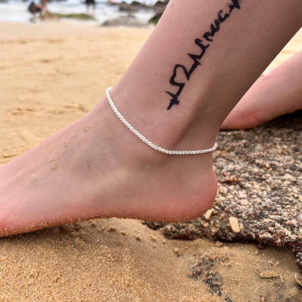 Freekiss Sterling Silver Ankle Bracelets for Women: Dainty Layered Waterproof Anklet for Women Adjustable Womens Anklet Set Stackable Figaro Beaded Cuban Link Anklets Beach Jewelry for Women