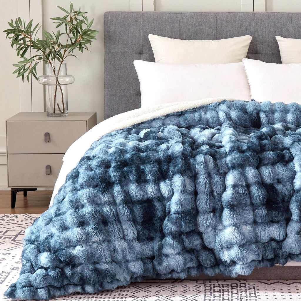 50x60 Inches Ultra-Soft Fuzzy Faux Fur Plush Throw Blanket - Thick, Warm Sherpa for Couch, Sofa, Bedroom, Camping - Decorative Blanket for Cozy Warmth, Bubble Grey