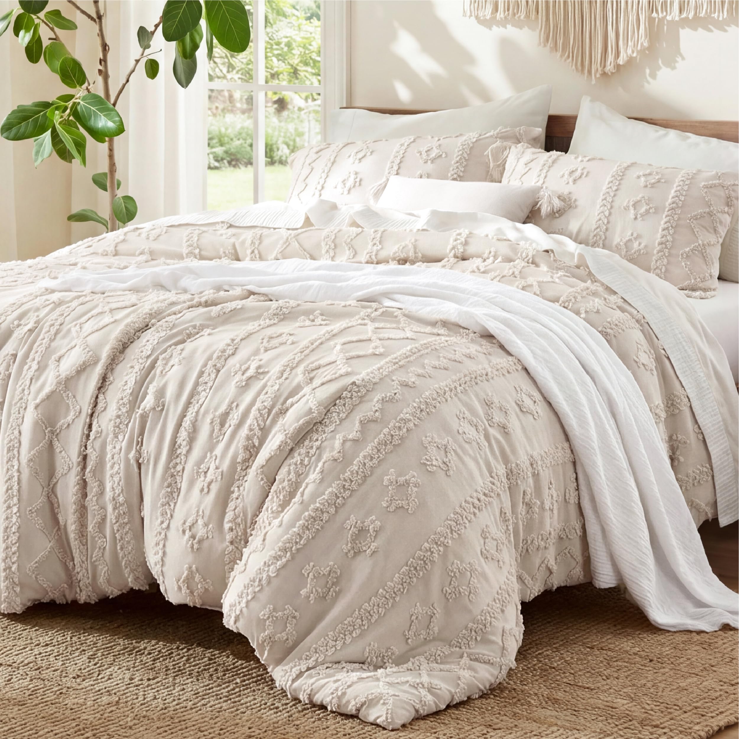 Bedsure Tufted Boho Comforter Set Twin Size - Beige Boho Bed Set, GentleSoft™ 2 Pieces Farmhouse-Style Embroidery Bedding, Gifts for Woman, Soft Jacquard Kids' Twin Comforter for All Seasons
