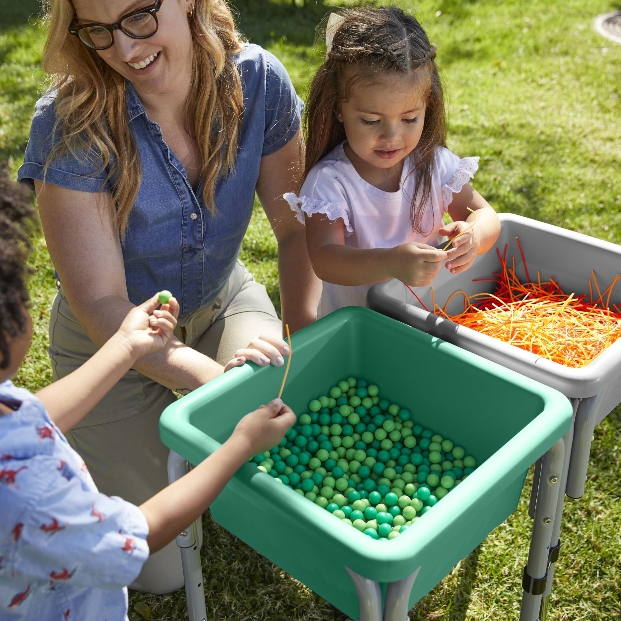 ECR4Kids 2-Station Sand and Water Adjustable Play Table, Sensory Bins, Blue/Red