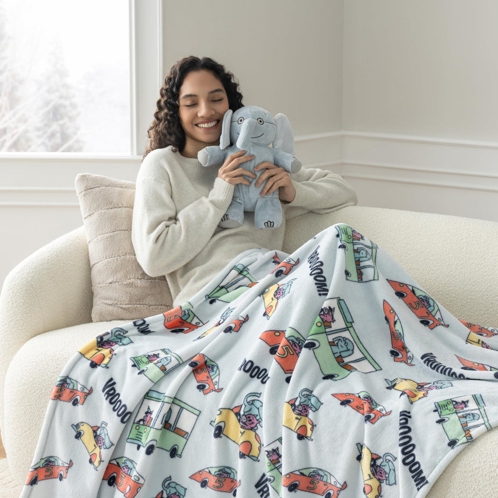 Berkshire Blanket VelvetLoft® Luxury Soft Polyester Throw Blanket, Don’t Let The Pigeon Drive The Bus, 50 x 70in(Official Mo Willems® Product)