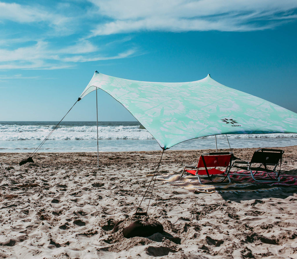 Neso Grande Portable Beach Tent Sun Shelter - Lightweight Beach Shade Canopy - Easy Setup for Family Outings - Patented Reinforced Corners - UPF 50+ Sun Protection - 7ft Tall, 9 x 9ft