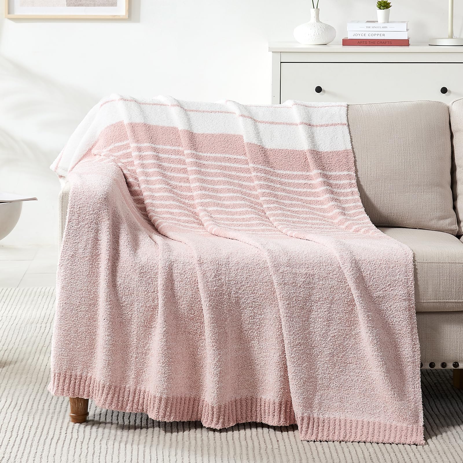 Checkered Throw Blanket, Black Soft Cozy Fluffy Knitted Throw Blankets for Couch, Sofa, Bed, Chair, Warm Fuzzy Travel Picnic Lightweight Plaid Blanket, 50x70 inches