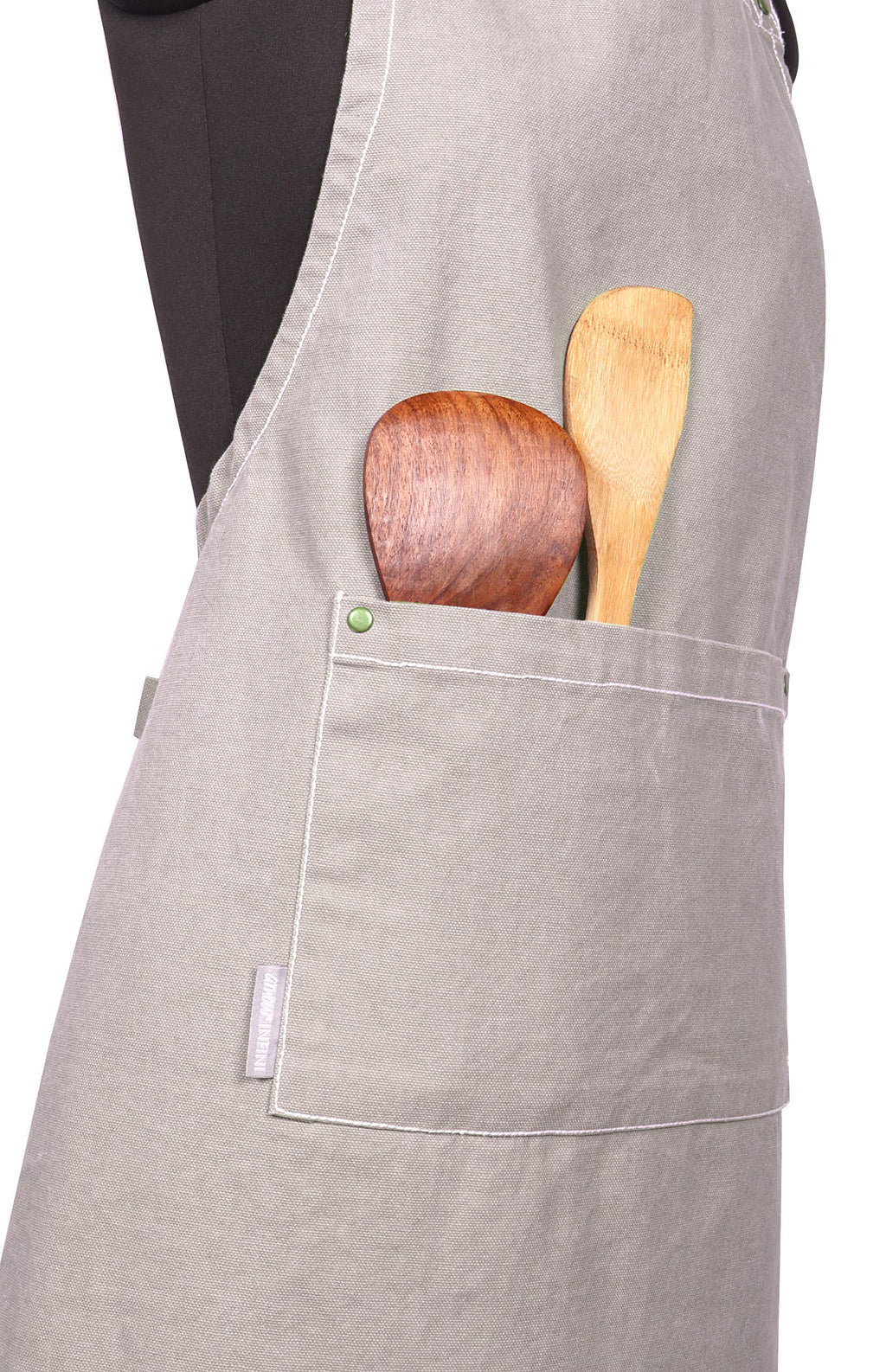 AMOUR INFINI Cotton Aprons for Women with Pocket, Adjustable Strap & Waist Ties - Washable Aprons for Baking, Cooking, Gardening (27.5 x 33 Inches - Blooming Floral)