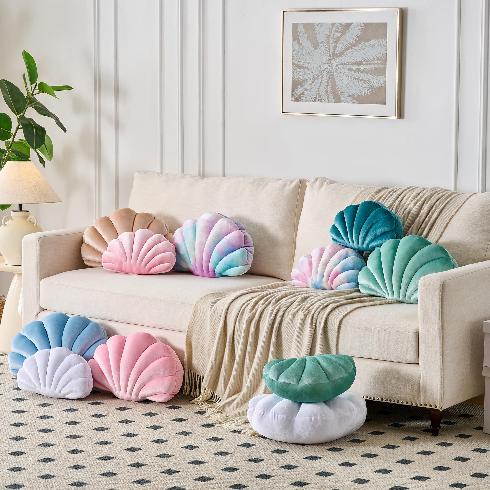 XIAIJIA Seashell Decorative Pillow Shell Shaped Throw Pillow 3D Insert Beach Pillow Soft Velvet Pillow Sea Ocean Decoration Couch Bed Pillow Cushions(Champagne,14 X 11 inch)