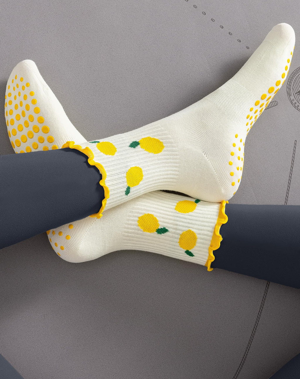 Yawlsow Pilates Grip Socks for Women Yoga Grippy Socks Cute Barre Non Skid Athletic Crew Sticky Sock Workout Hospital