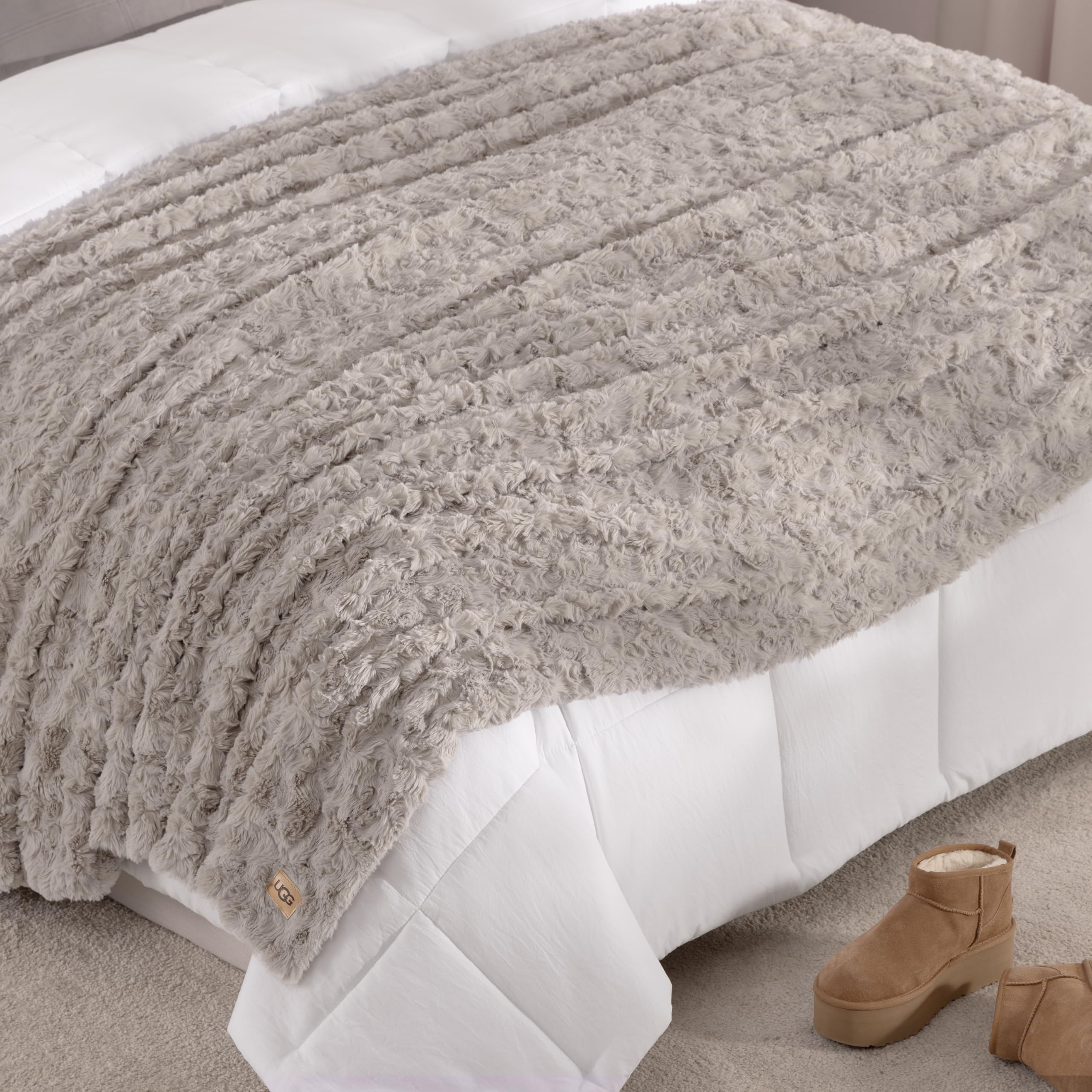 UGG Adalee Faux Fur Twin Size Blanket, Warm Cozy Blanket, Extra Large Throw for Sofa, Washable Bedding for Twin XL Size Bed, Cute Room Decor, 66" x 90", Oyster Brown