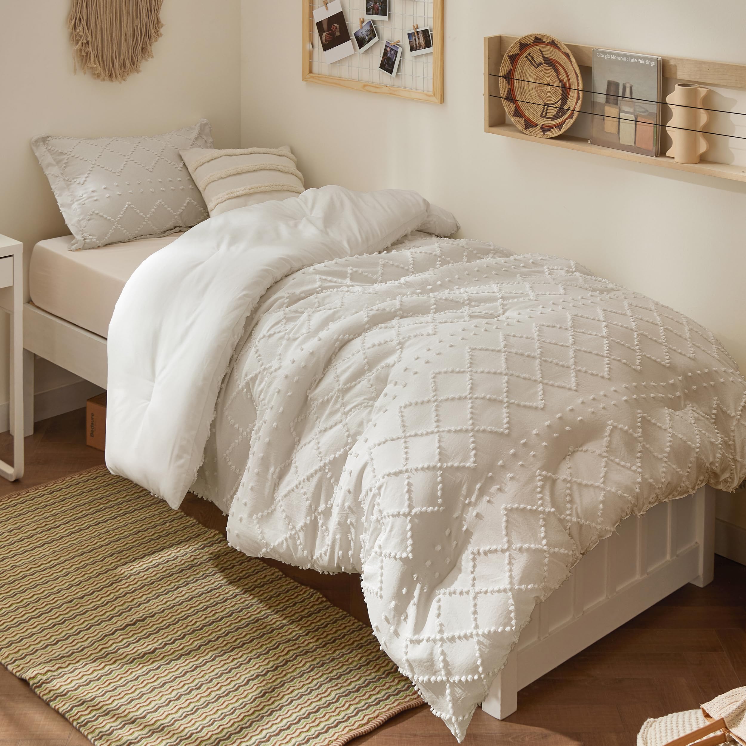 Bedsure Twin Comforter Set - White Boho Twin Comforter, Distressed Vintage Dorm Bedding Set for Kids, 2 Pieces Modern Farmhouse-Style Bed Set, Includes 1 Pillow Sham