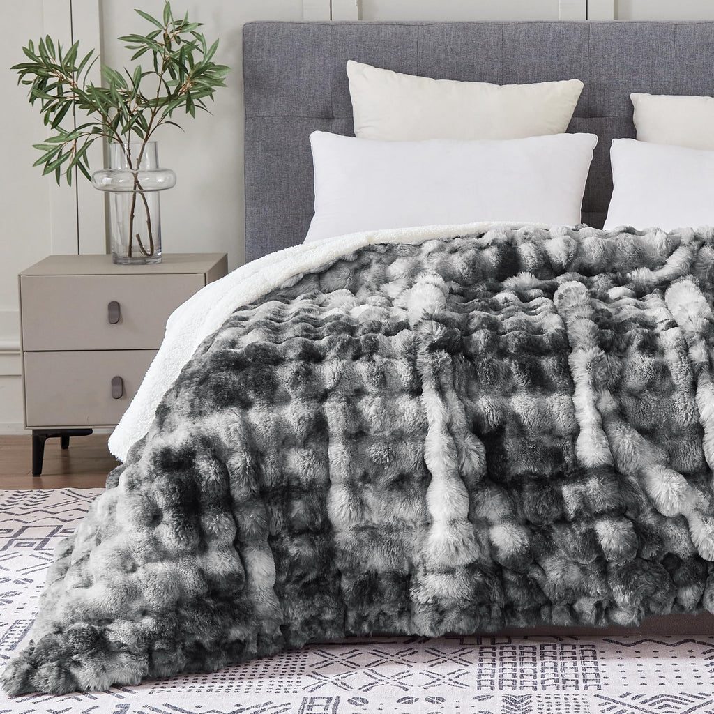 50x60 Inches Ultra-Soft Fuzzy Faux Fur Plush Throw Blanket - Thick, Warm Sherpa for Couch, Sofa, Bedroom, Camping - Decorative Blanket for Cozy Warmth, Bubble Grey