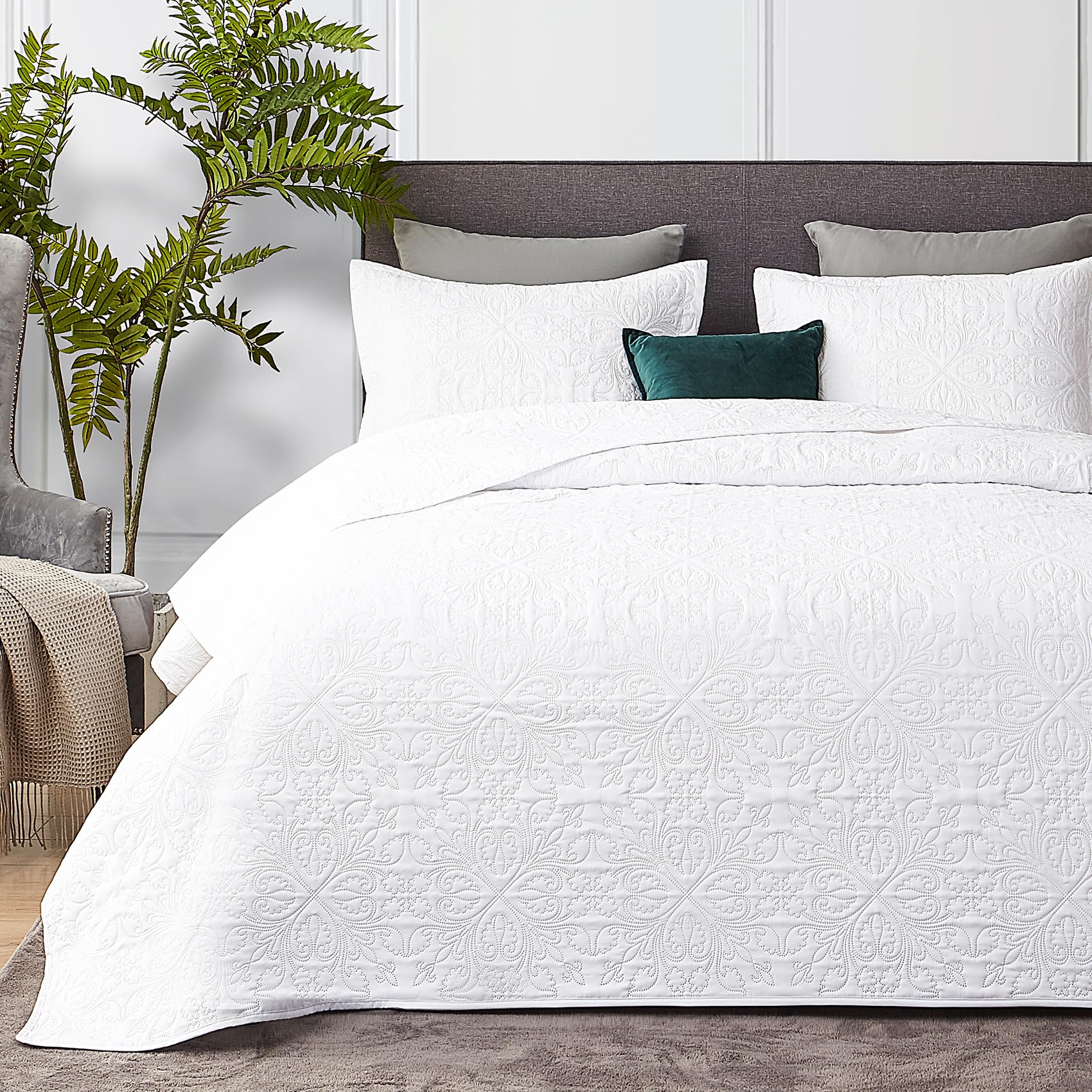 Hansleep Black Quilt Twin Size - Damask Ultrasonic All Season Bedspread Twin, Soft Lightweight Coverlet Bedding Set, 2 Pieces (1 Quilt, 1 Pillow Sham)