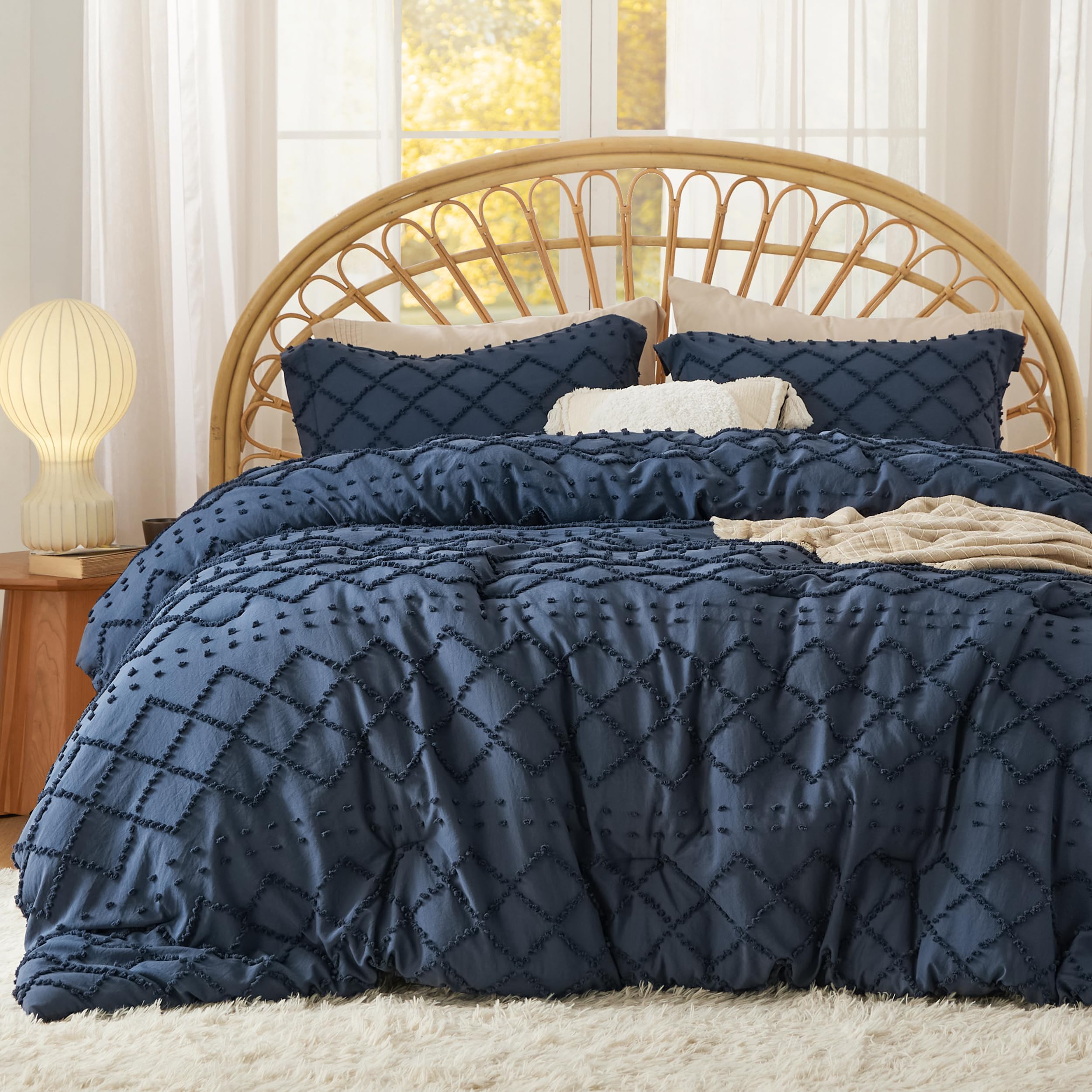 Bedsure Twin Comforter Set - White Boho Twin Comforter, Distressed Vintage Dorm Bedding Set for Kids, 2 Pieces Modern Farmhouse-Style Bed Set, Includes 1 Pillow Sham