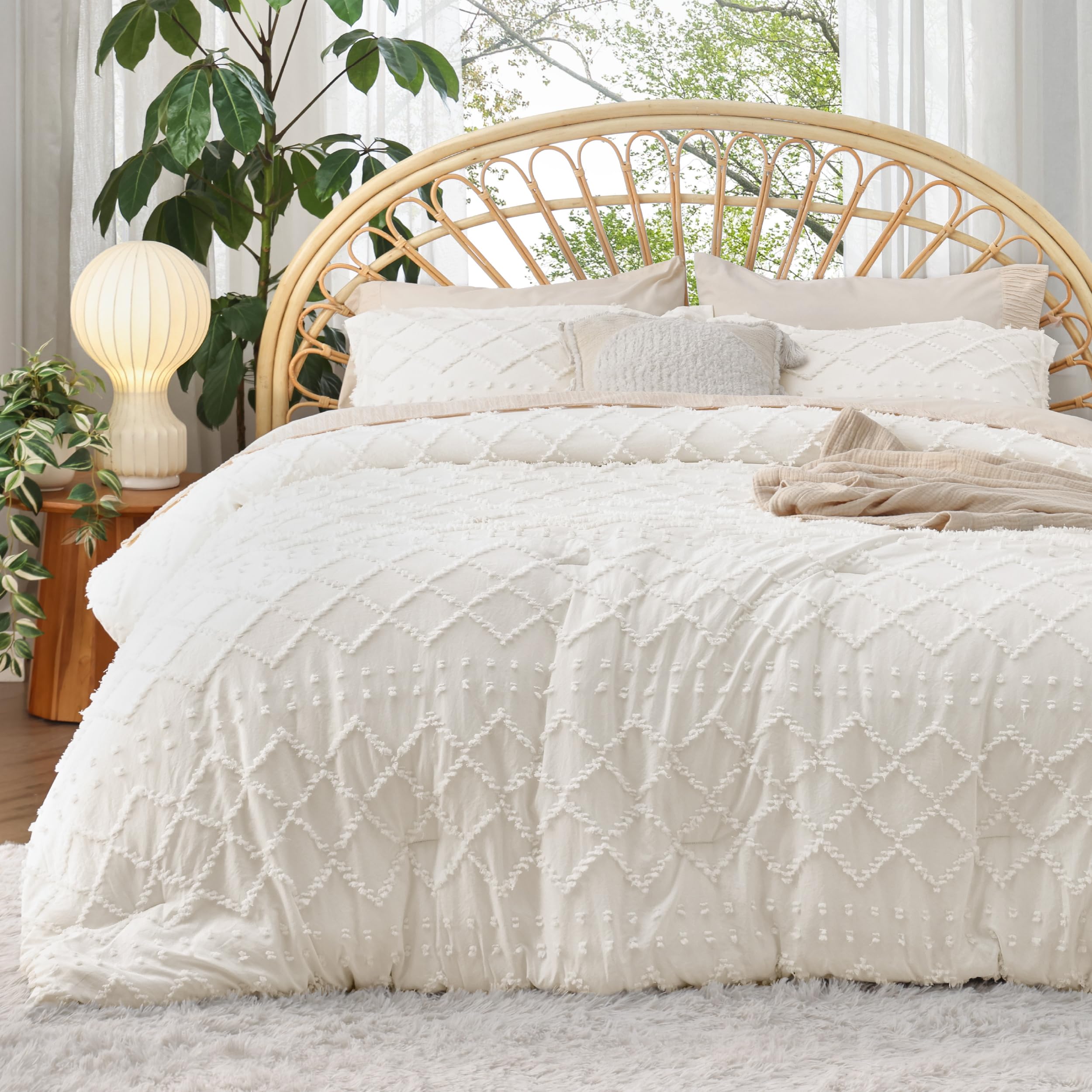 Bedsure Twin Comforter Set - White Boho Twin Comforter, Distressed Vintage Dorm Bedding Set for Kids, 2 Pieces Modern Farmhouse-Style Bed Set, Includes 1 Pillow Sham