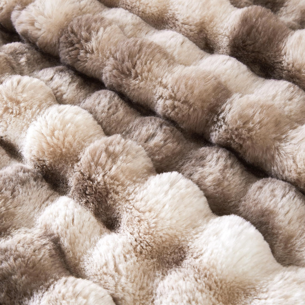 50x60 Inches Ultra-Soft Fuzzy Faux Fur Plush Throw Blanket - Thick, Warm Sherpa for Couch, Sofa, Bedroom, Camping - Decorative Blanket for Cozy Warmth, Bubble Grey