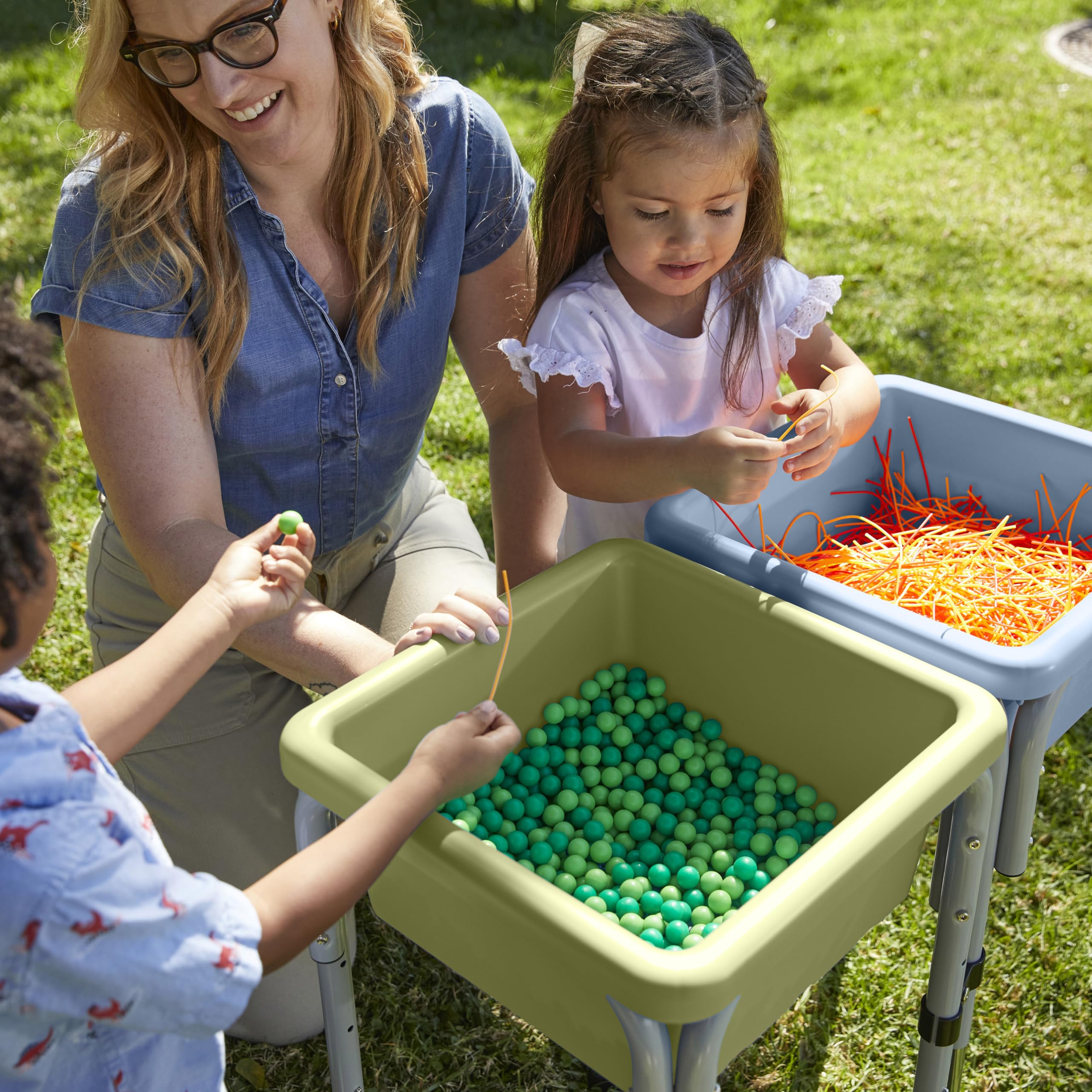 ECR4Kids 2-Station Sand and Water Adjustable Play Table, Sensory Bins, Blue/Red