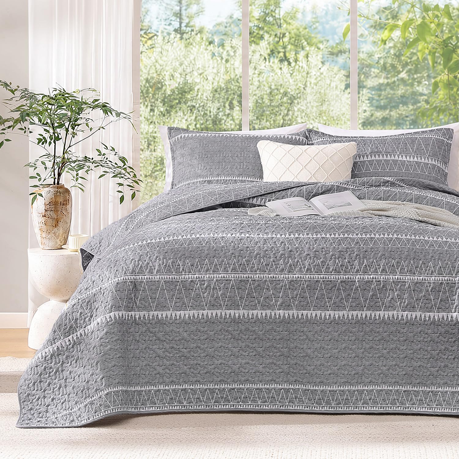 Andency Twin Quilt Set Grey, 2 Pieces Boho Lightweight Soft Striped Bedspread for All Season (68"x86"), Gray Printed Bohemian Polyester Reversible Coverlet Comoforter Sets
