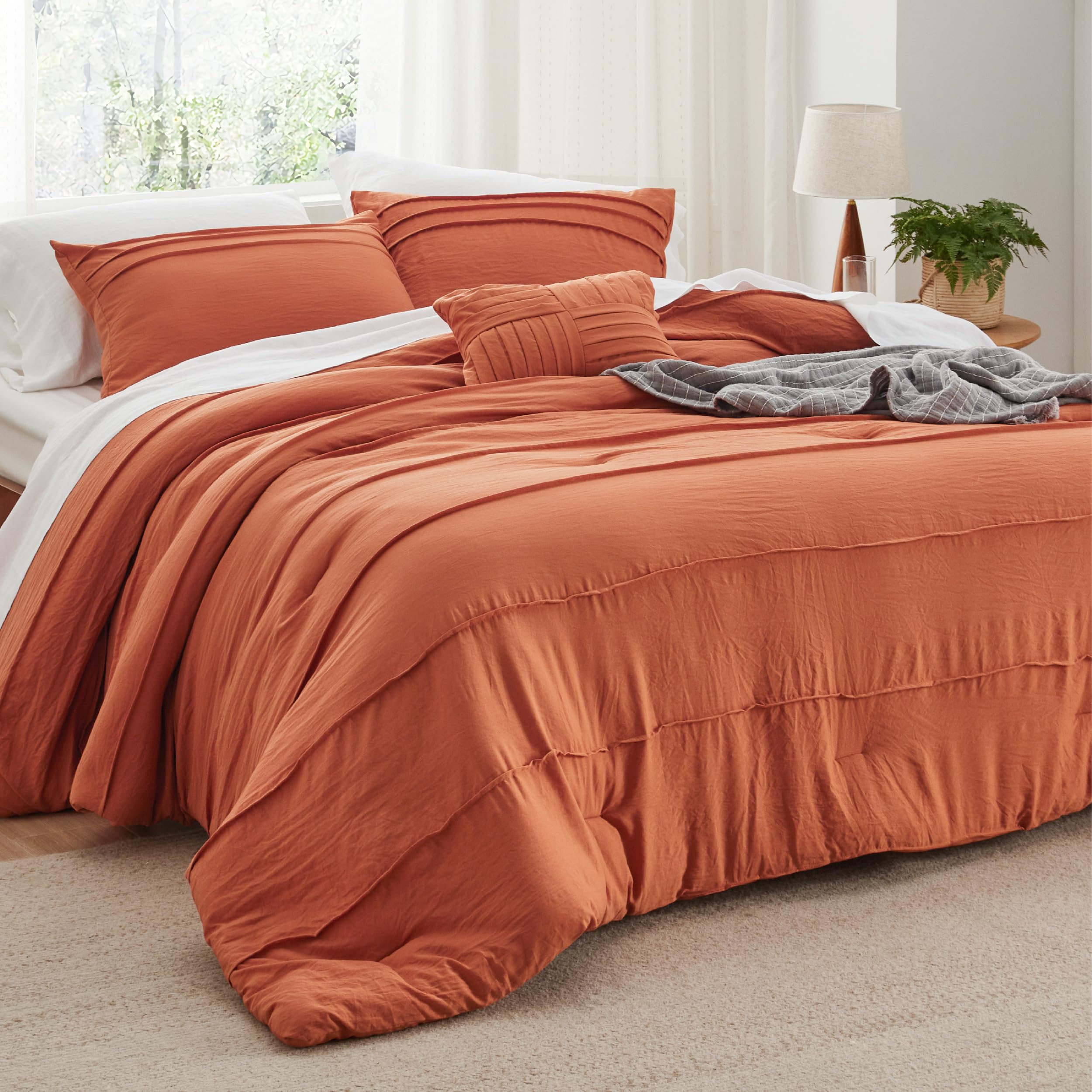 Bedsure Twin Comforter Set - 3 Pieces Pinch Pleat Bed Set, Beige Boho Bedding for All Season, 1 Soft Comforter, 1 Pillowcase, 1 Decorative Pillow