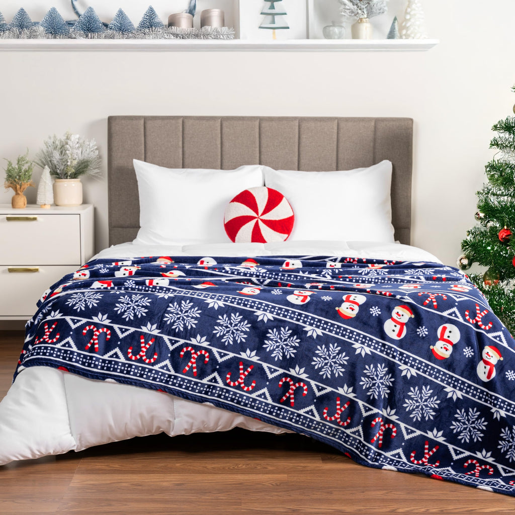 Pavilia Patriotic Blanket - American National Flag Throw Blanket for Sofa Couch Bed, Soft Microfiber Fleece Reversible, USA Military Veteran July 4th Gift - 50 x 60 Inches