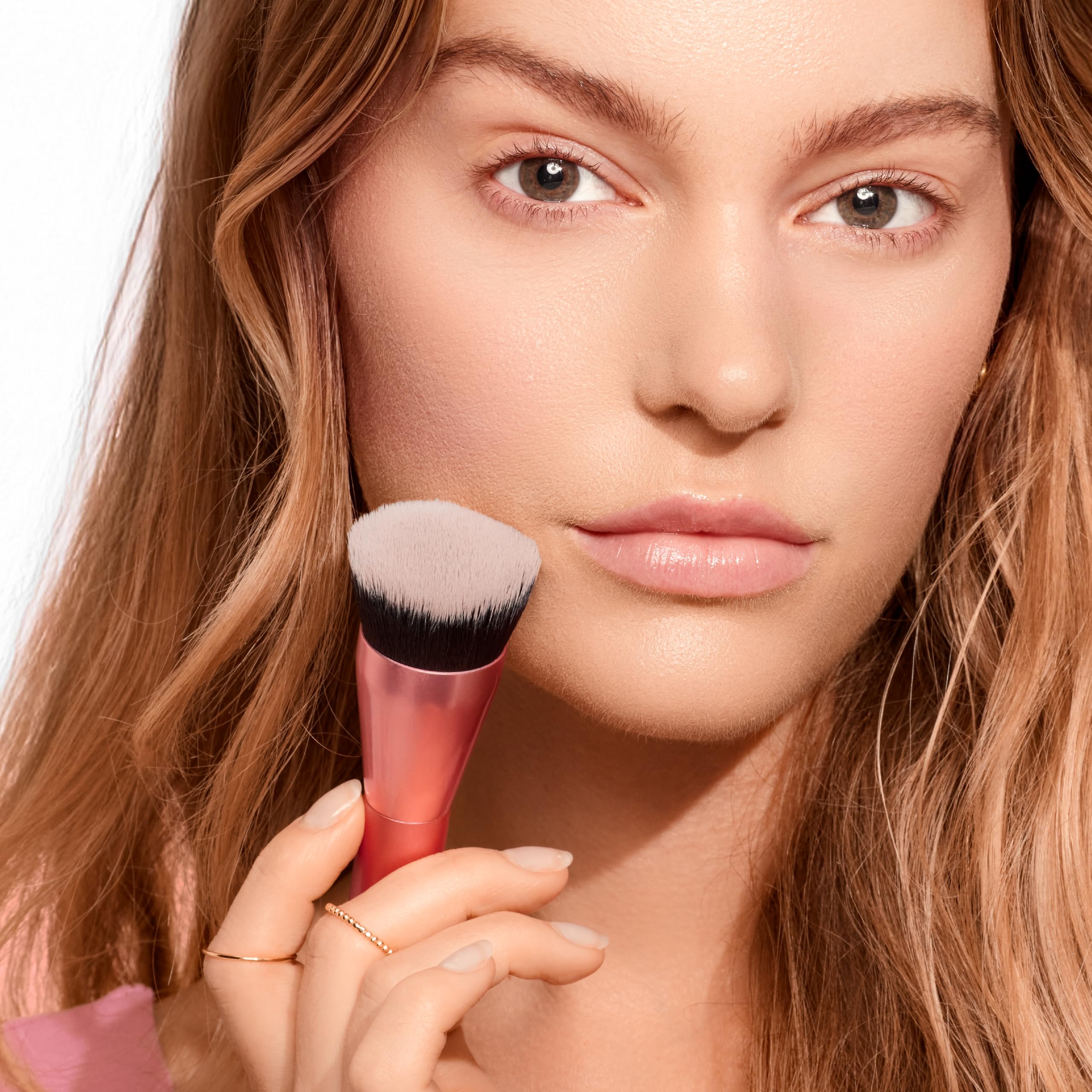 Real Techniques Glow Round Base Makeup Brush, For Liquid & Cream Makeup, Flat Top Foundation Brush For Buffing & Blending Up Coverage, Dense, Synthetic Bristles, Vegan & Cruelty Free, 1 Count
