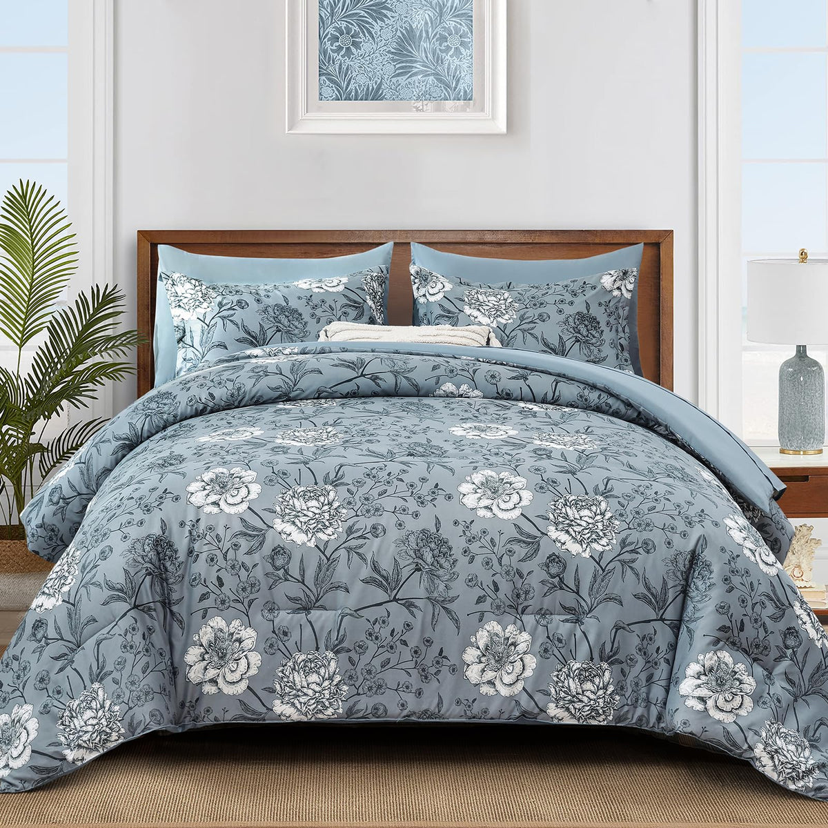 Yiran 7 Pieces Bed in a Bag Blue Floral Comforter Set Queen Size Flowers Comforter Set Soft Microfiber Bedding Set (1 Comforter 1 Flat Sheet 1 Fitted Sheet 2 Pillowshams 2 Pillowcases)