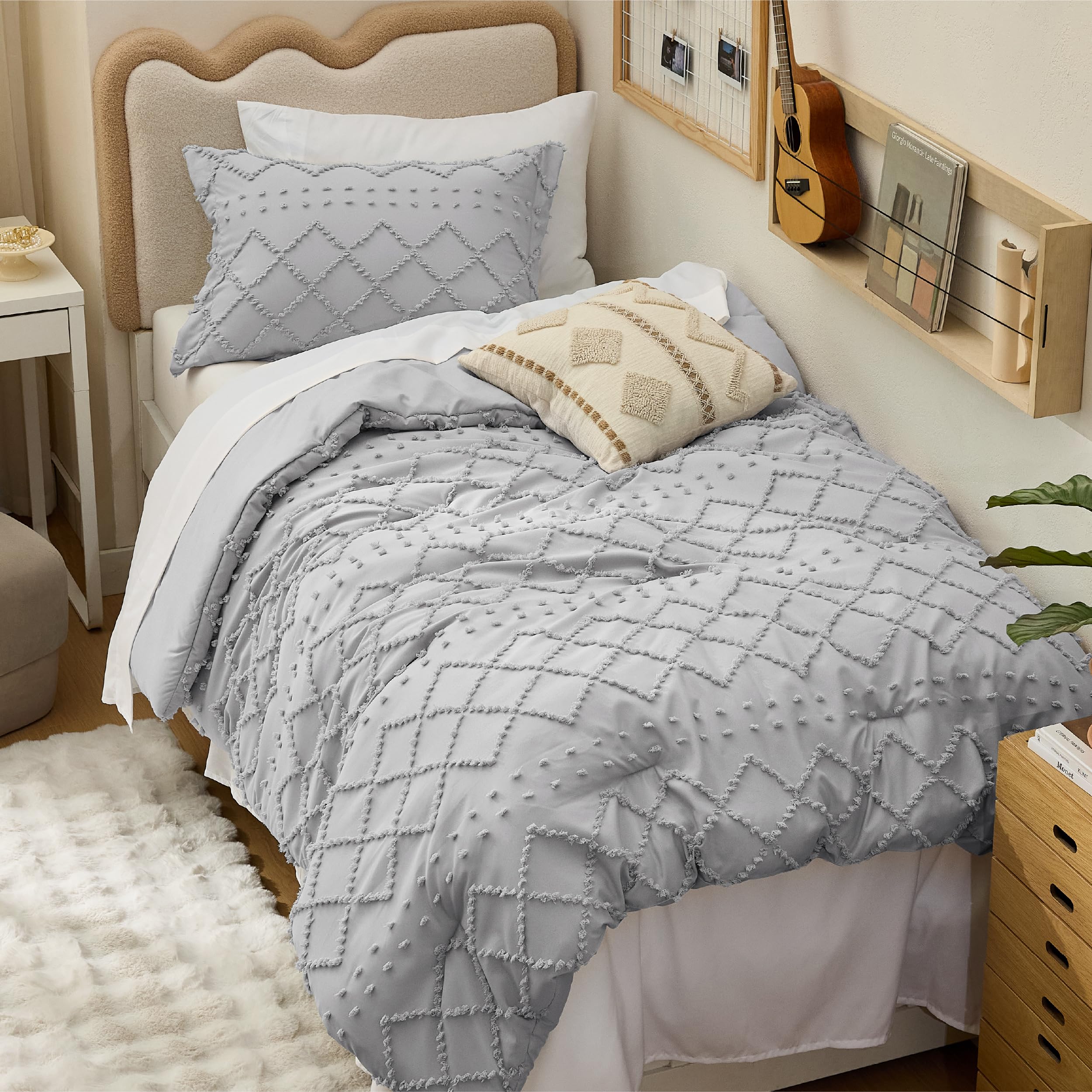 Bedsure Twin Comforter Set - White Boho Twin Comforter, Distressed Vintage Dorm Bedding Set for Kids, 2 Pieces Modern Farmhouse-Style Bed Set, Includes 1 Pillow Sham