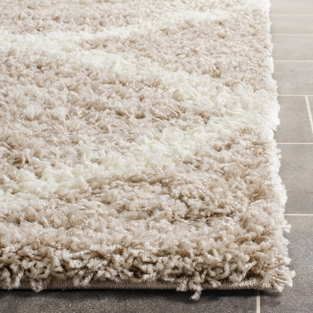 SAFAVIEH Dallas Shag Collection Accent Rug - 2'3" x 4', Beige & Ivory, Trellis Design, Non-Shedding & Easy Care, 1.5-inch Thick Ideal for High Traffic Areas in Entryway, Living Room, Bedroom (SGD257D)