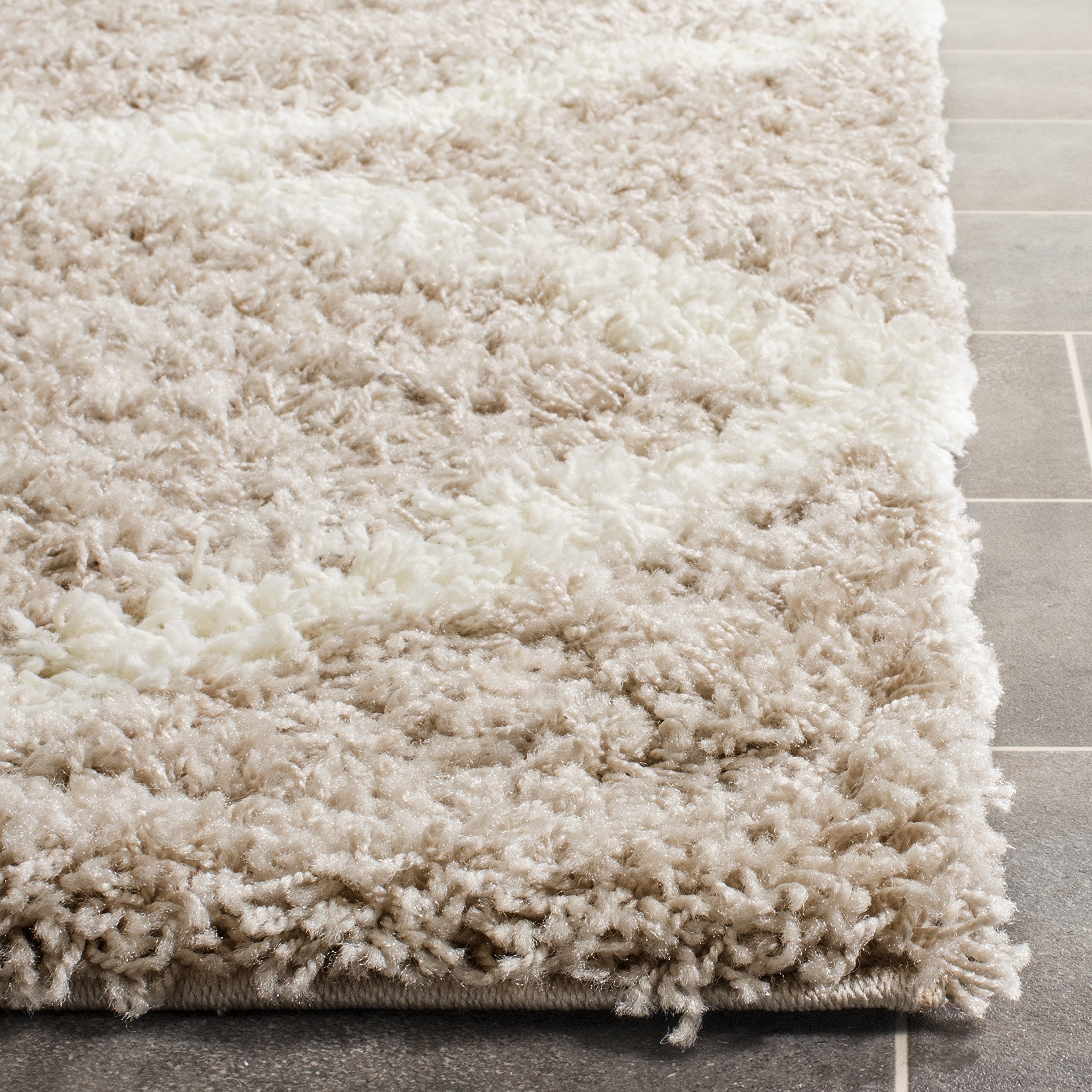 SAFAVIEH Dallas Shag Collection Accent Rug - 2'3" x 4', Beige & Ivory, Trellis Design, Non-Shedding & Easy Care, 1.5-inch Thick Ideal for High Traffic Areas in Entryway, Living Room, Bedroom (SGD257D)