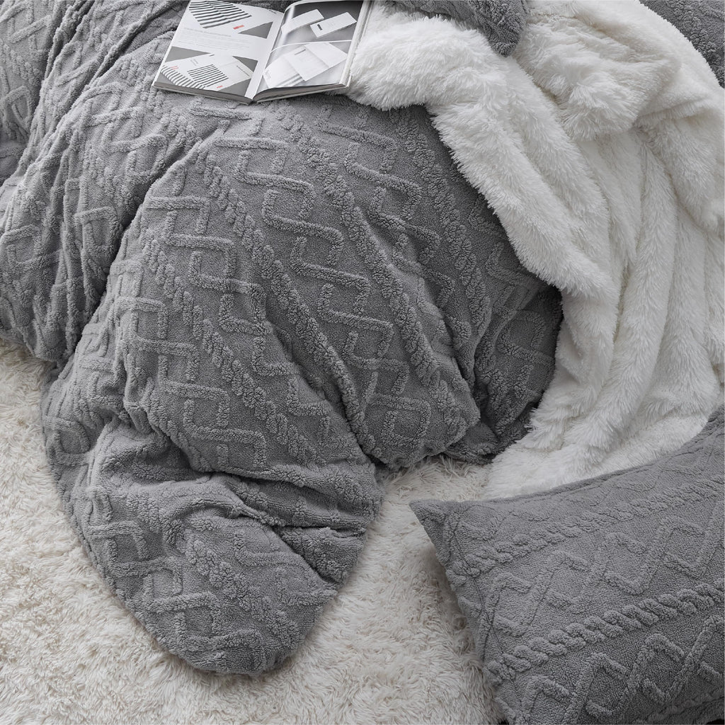 Bedsure Fluffy Flannel Duvet Cover Set - Faux Fur Comforter Cover Queen Size, Gray Warm Plush Bedding for Winter, 3-Piece Set with Zipper Closure (90"x90") and 2 Pillow Shams