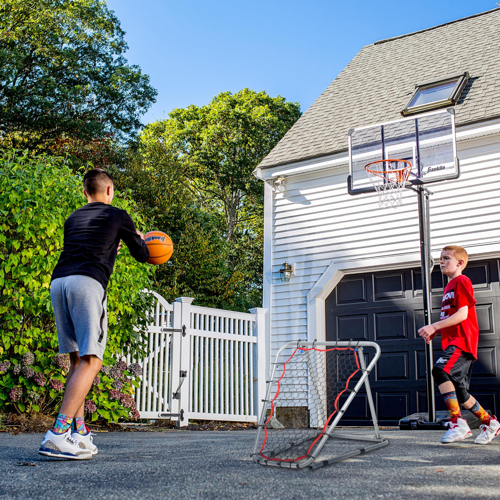 Franklin SportsBasketball Pass Back Rebounder