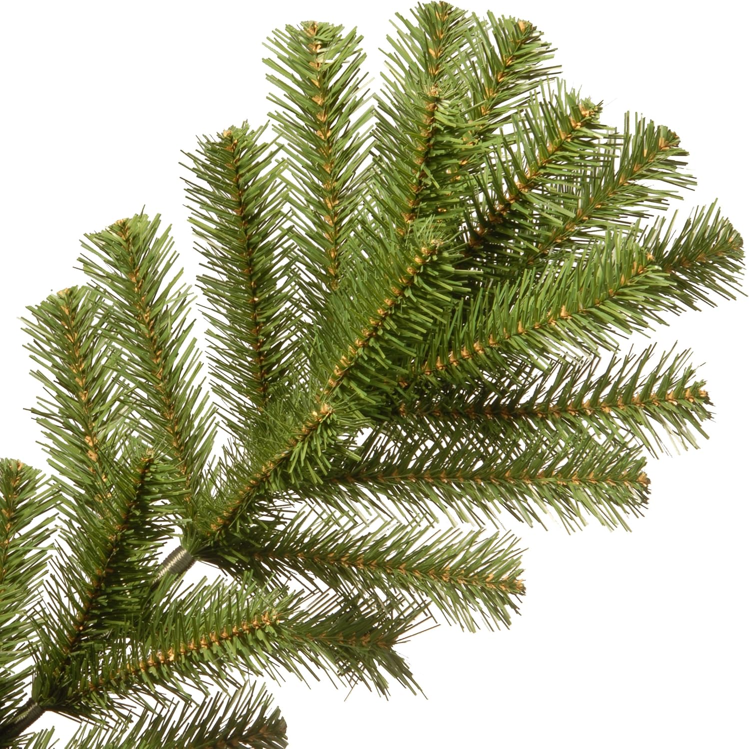 National Tree Company 7.5 ft Unlit North Valley Spruce Artificial Christmas Tree, 1,346 Tips, Includes Stand, Green
