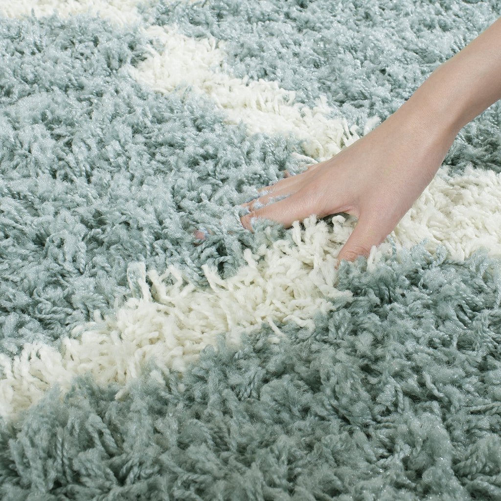 SAFAVIEH Dallas Shag Collection Accent Rug - 2'3" x 4', Beige & Ivory, Trellis Design, Non-Shedding & Easy Care, 1.5-inch Thick Ideal for High Traffic Areas in Entryway, Living Room, Bedroom (SGD257D)