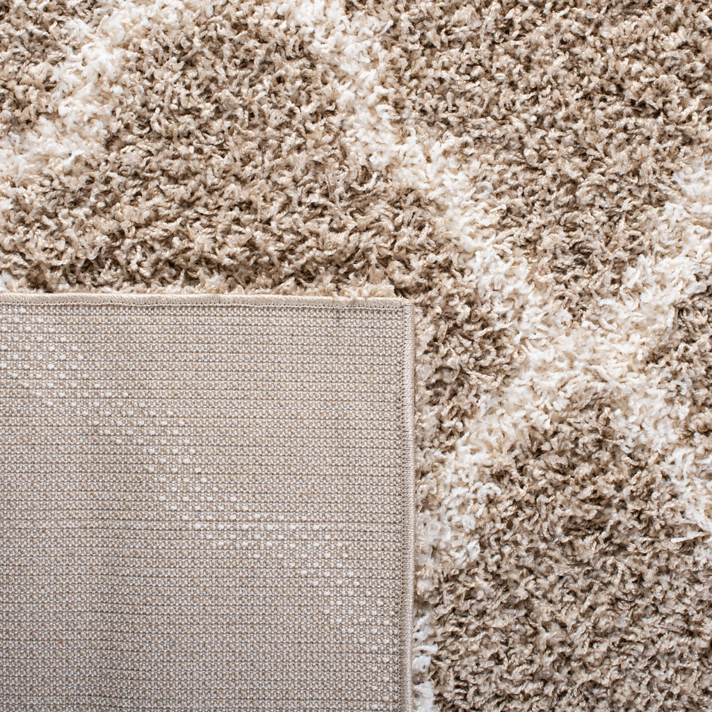 SAFAVIEH Dallas Shag Collection Accent Rug - 2'3" x 4', Beige & Ivory, Trellis Design, Non-Shedding & Easy Care, 1.5-inch Thick Ideal for High Traffic Areas in Entryway, Living Room, Bedroom (SGD257D)