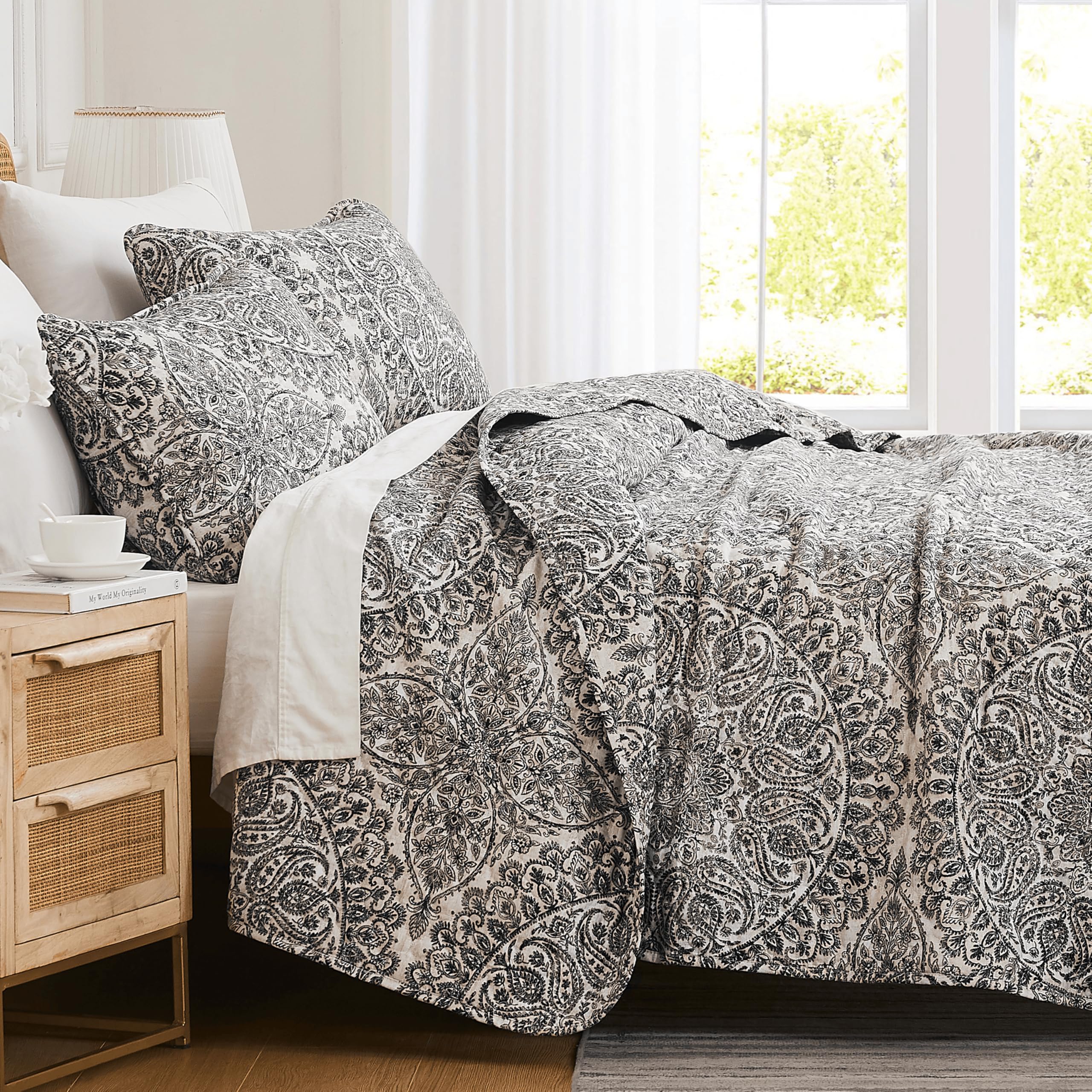 Southshore Fine Living, Inc. XL Twin Quilt Set, Microfiber Quilted Bedspread, White Bedding Twin Coverlet w/Pillow Sham, Pet Hair Resistant Bedding Coverlet Set, Quilted Coverlet, Bright White Quilt
